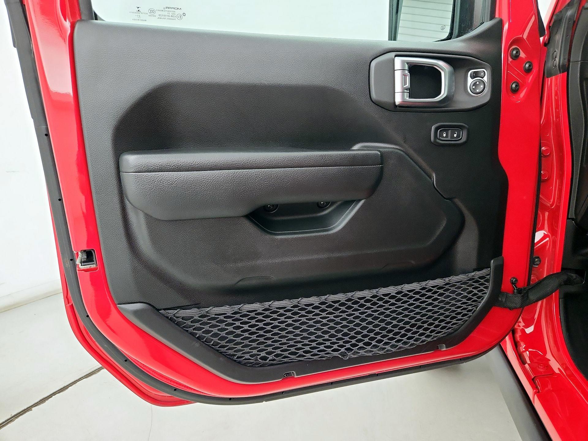 Thumbnail: 2021 Jeep Wrangler - 12