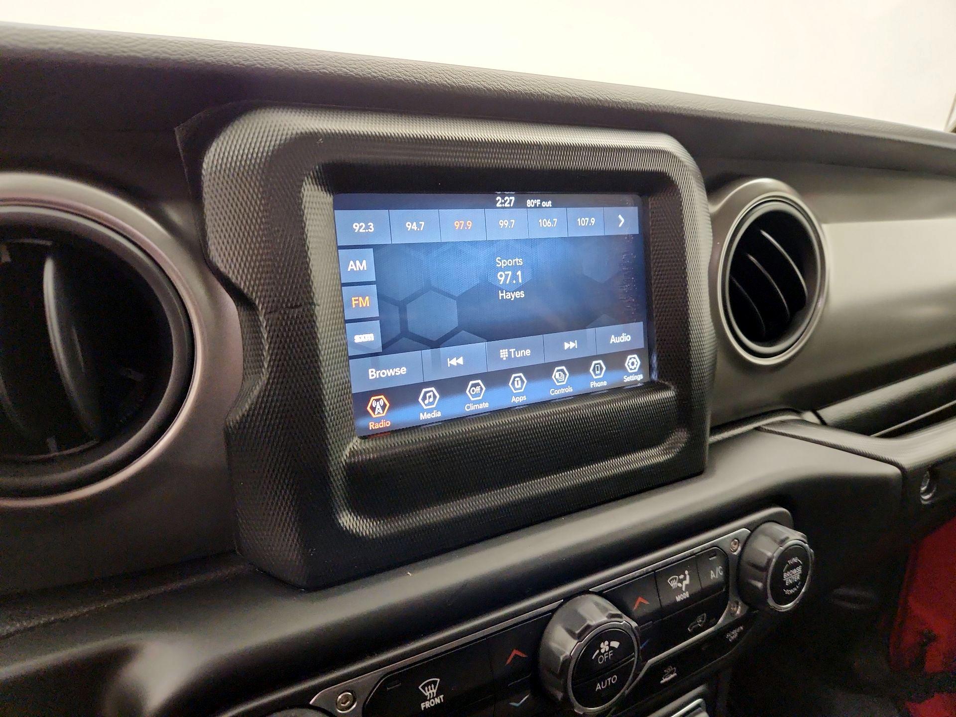 Thumbnail: 2021 Jeep Wrangler - 15