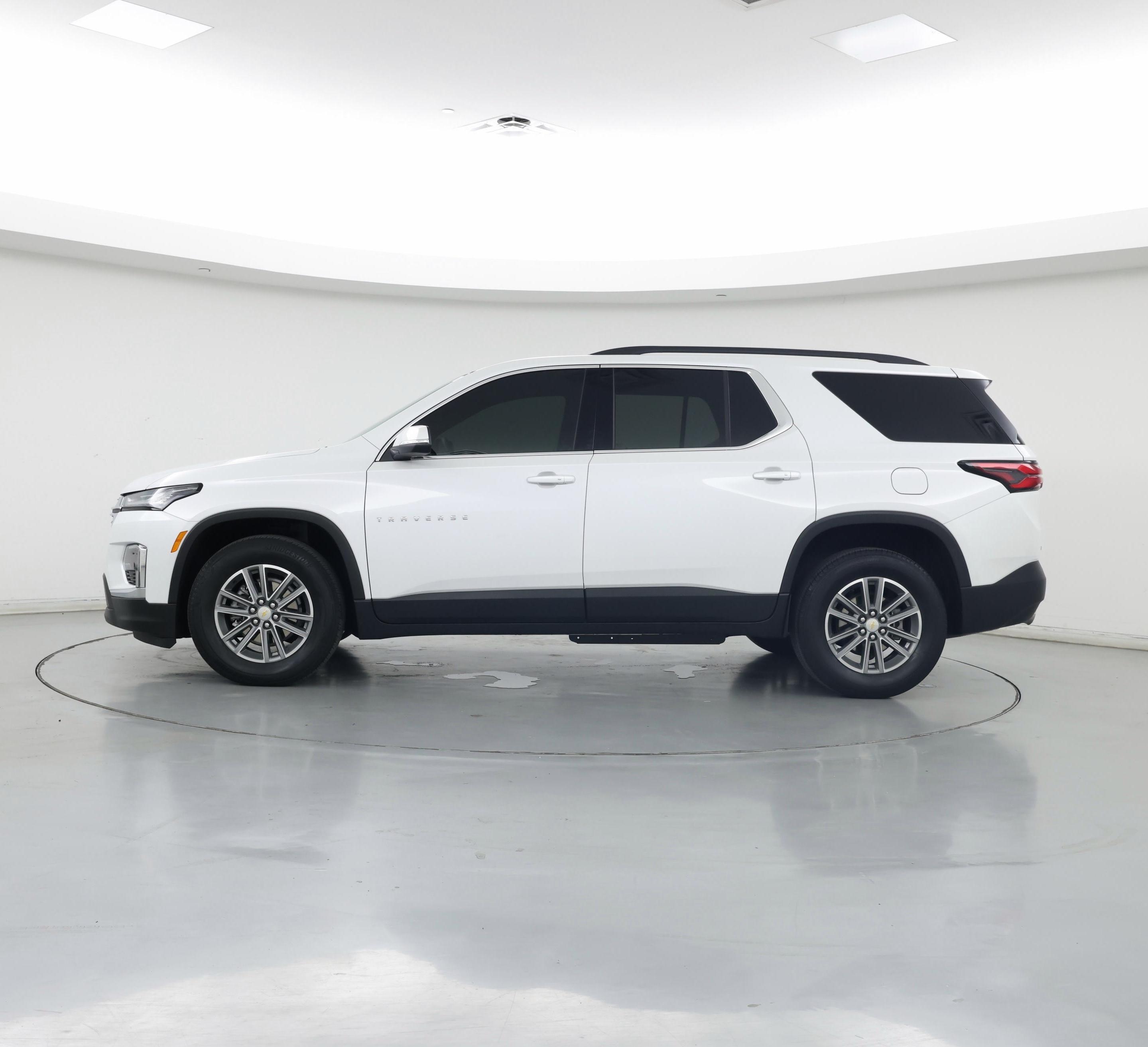 Thumbnail: 2022 Chevrolet Traverse - 3