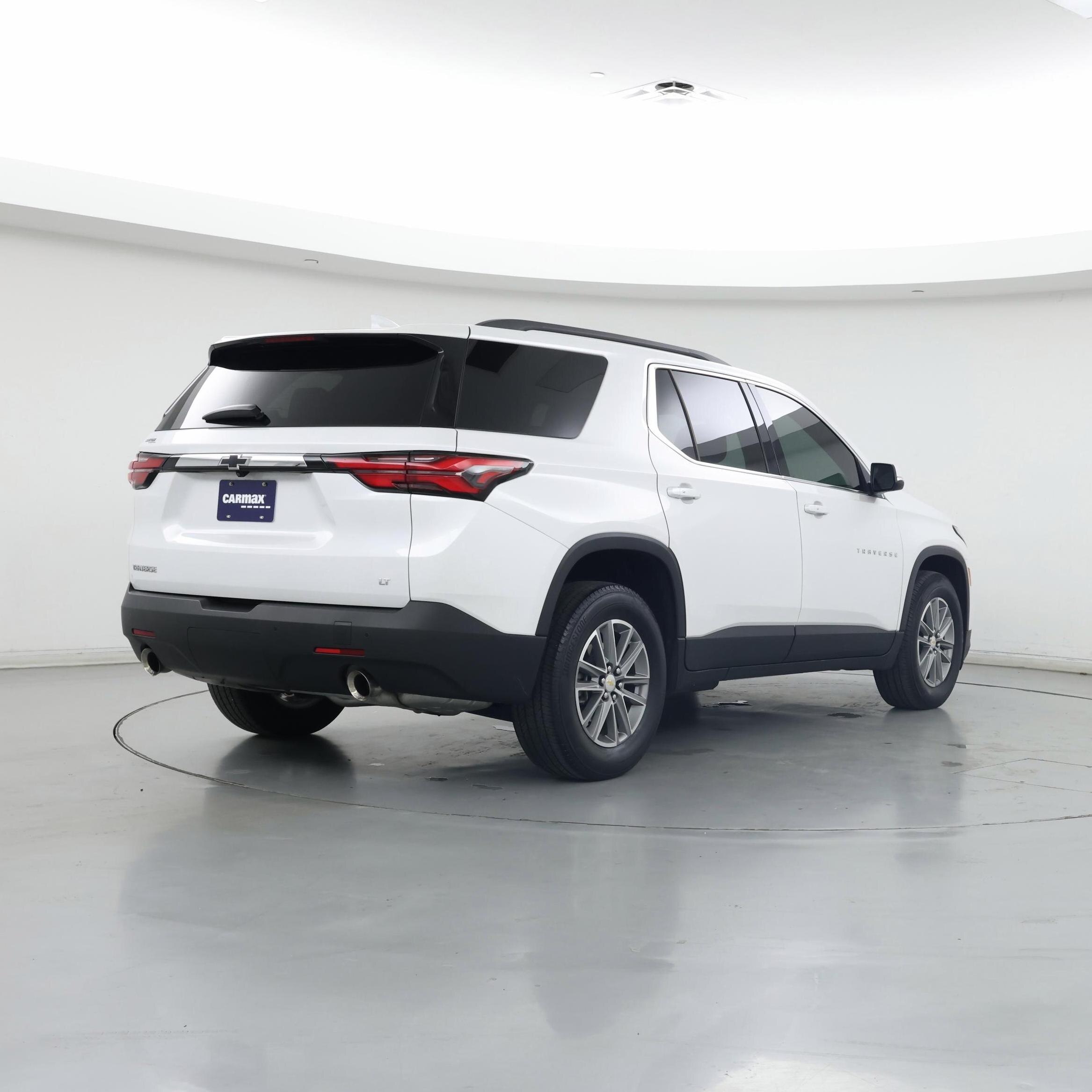 Thumbnail: 2022 Chevrolet Traverse - 8