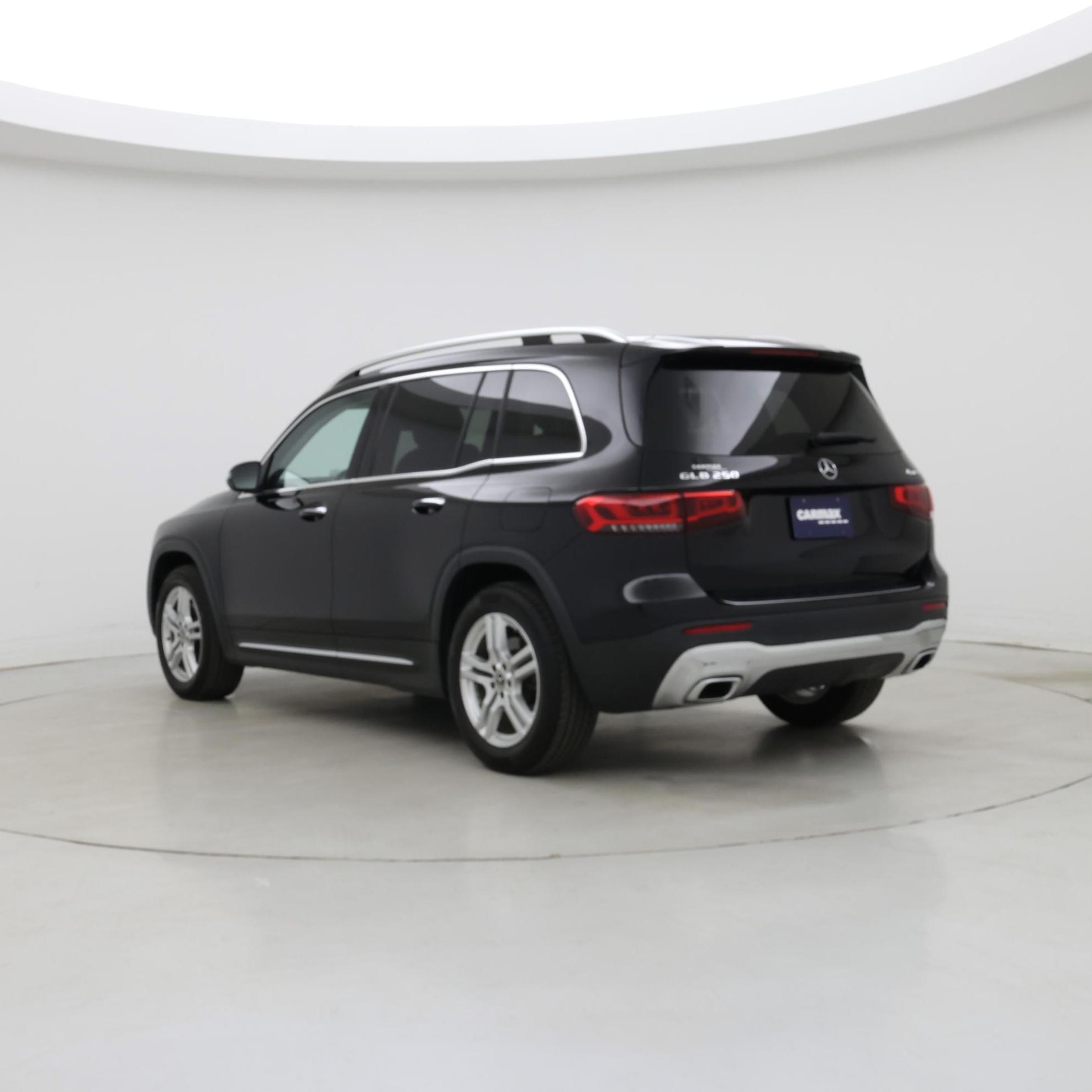 Thumbnail: 2021 Mercedes-Benz GLB - 2