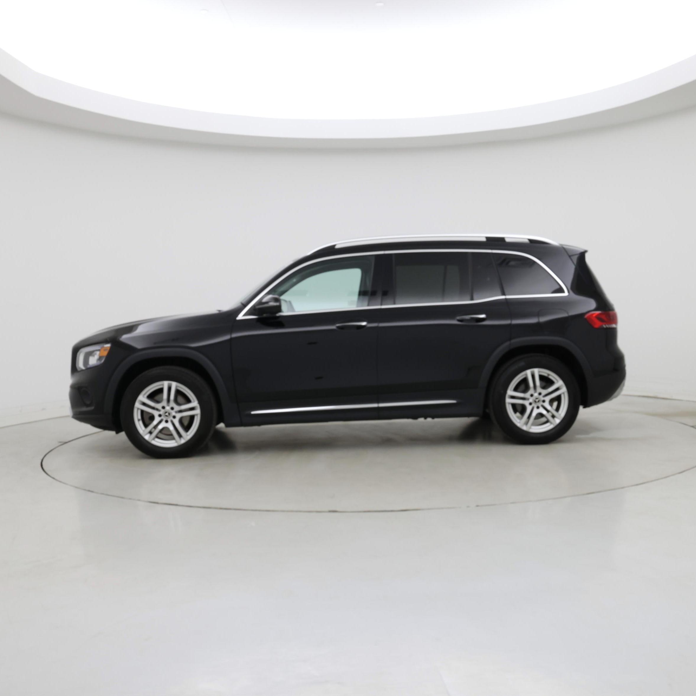Thumbnail: 2021 Mercedes-Benz GLB - 3
