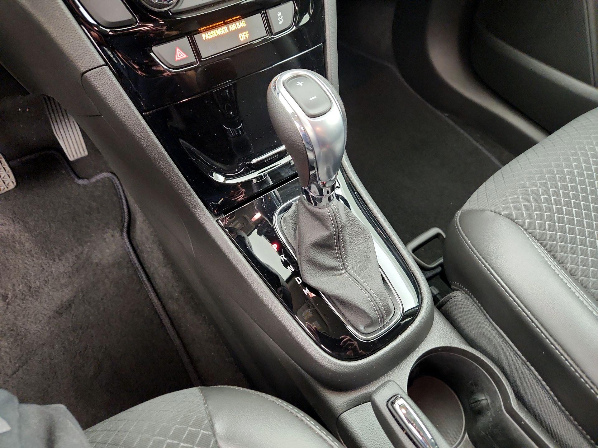 Thumbnail: 2022 Buick Encore - 17