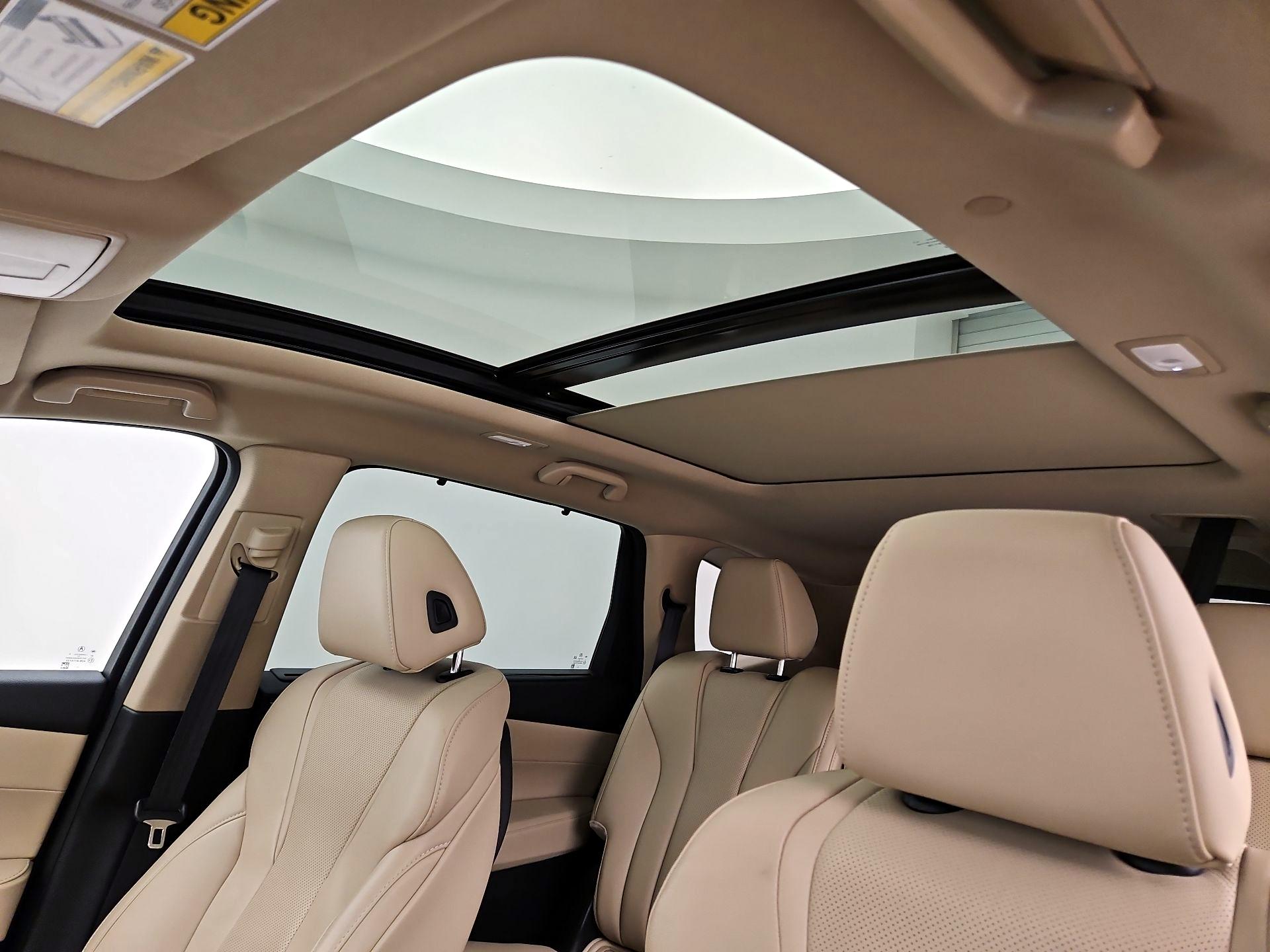 Thumbnail: 2023 Acura MDX - 20