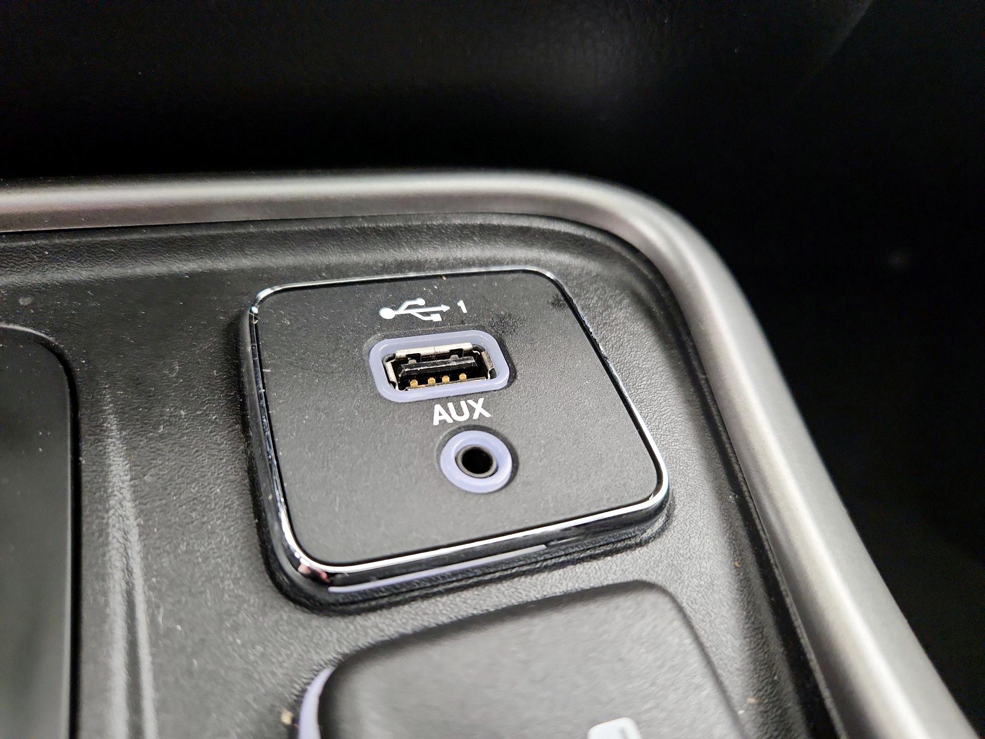 Thumbnail: 2020 Jeep Compass - 18