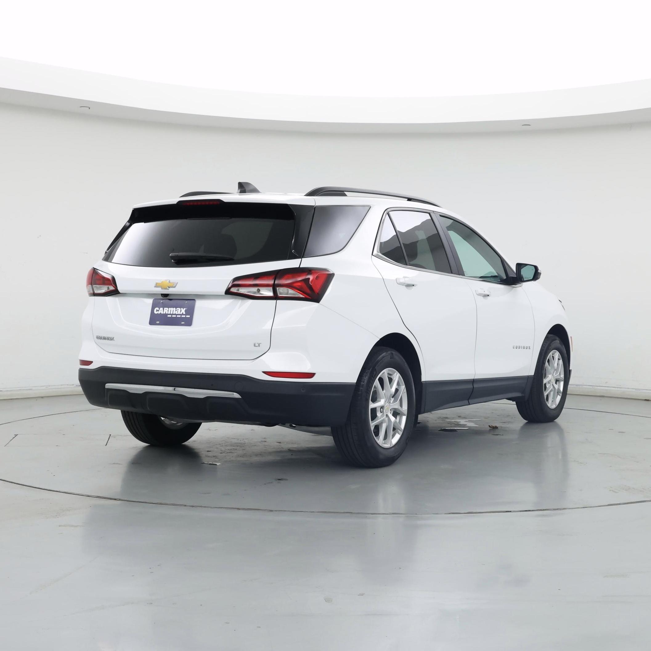 Thumbnail: 2022 Chevrolet Equinox - 8