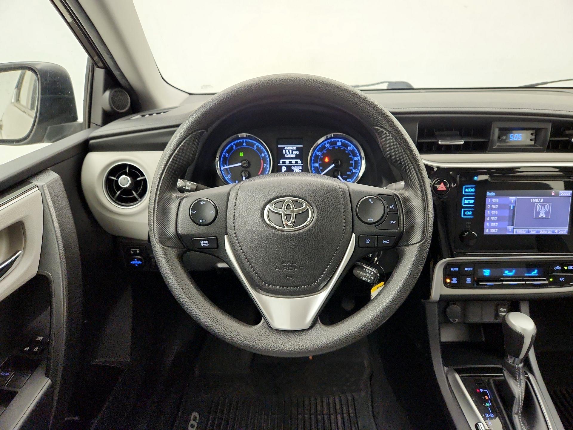 Thumbnail: 2018 Toyota Corolla - 10
