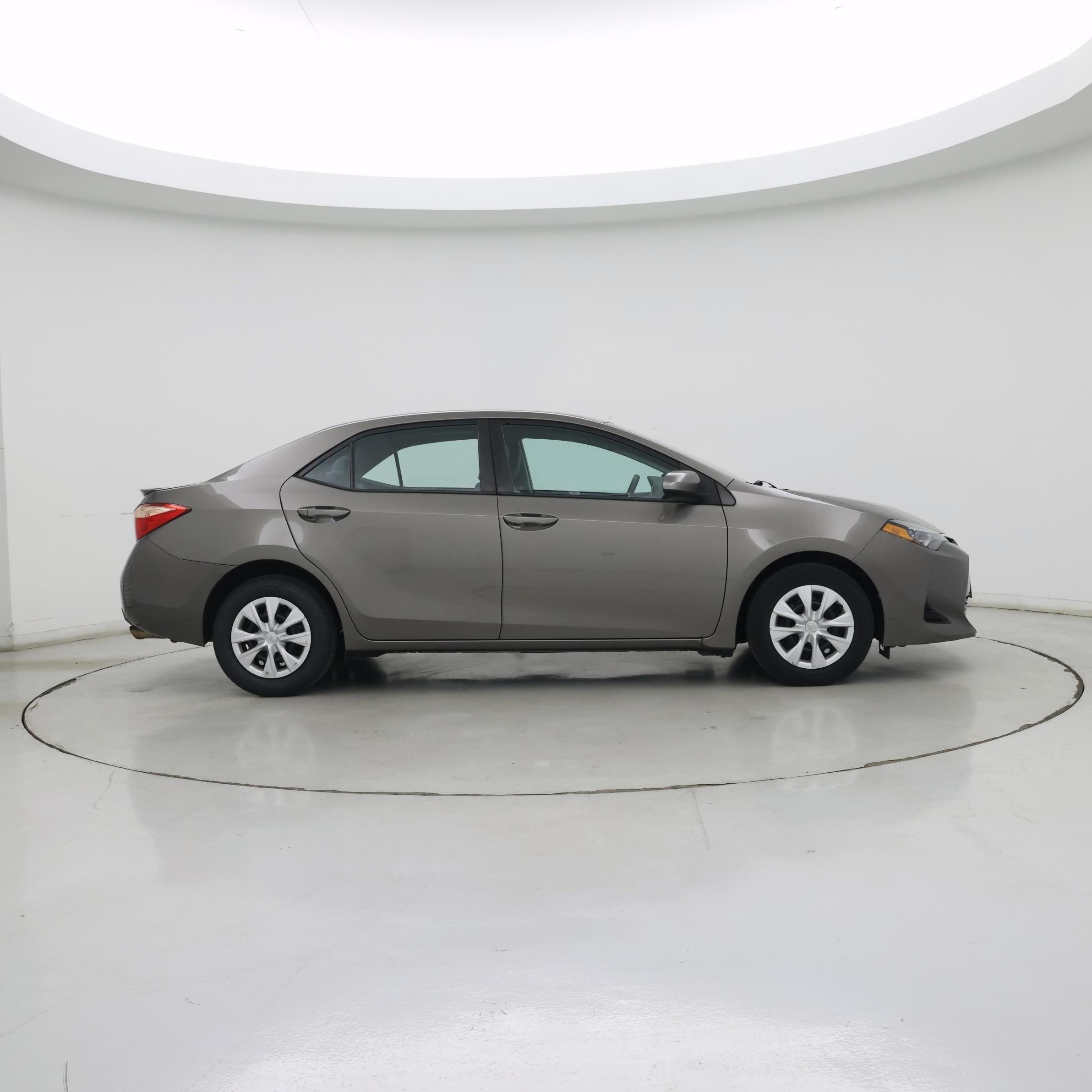 Thumbnail: 2018 Toyota Corolla - 7