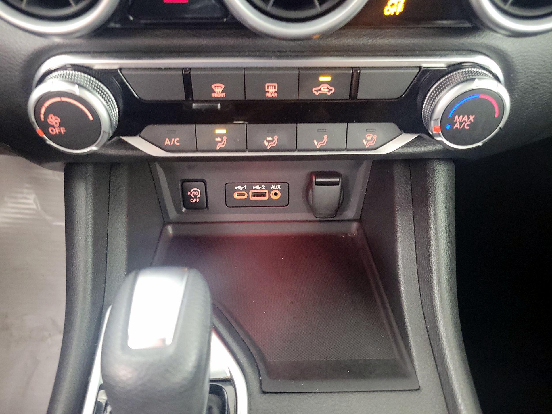 Thumbnail: 2024 Nissan Sentra - 16