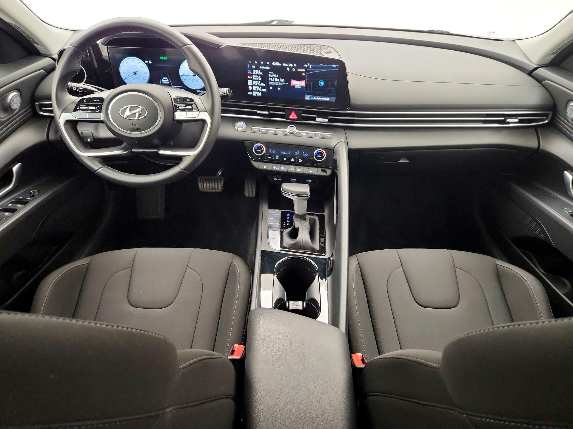 Thumbnail: 2023 Hyundai Elantra - 9