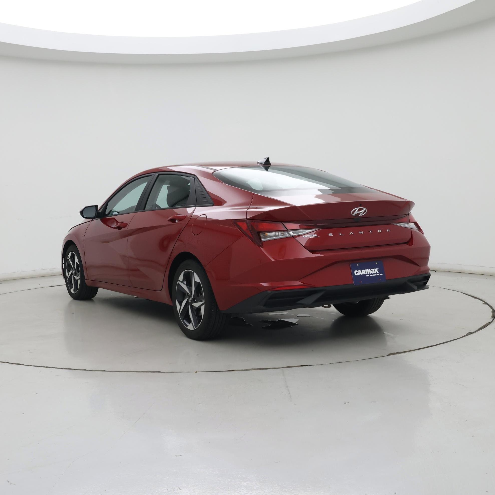 Thumbnail: 2023 Hyundai Elantra - 2