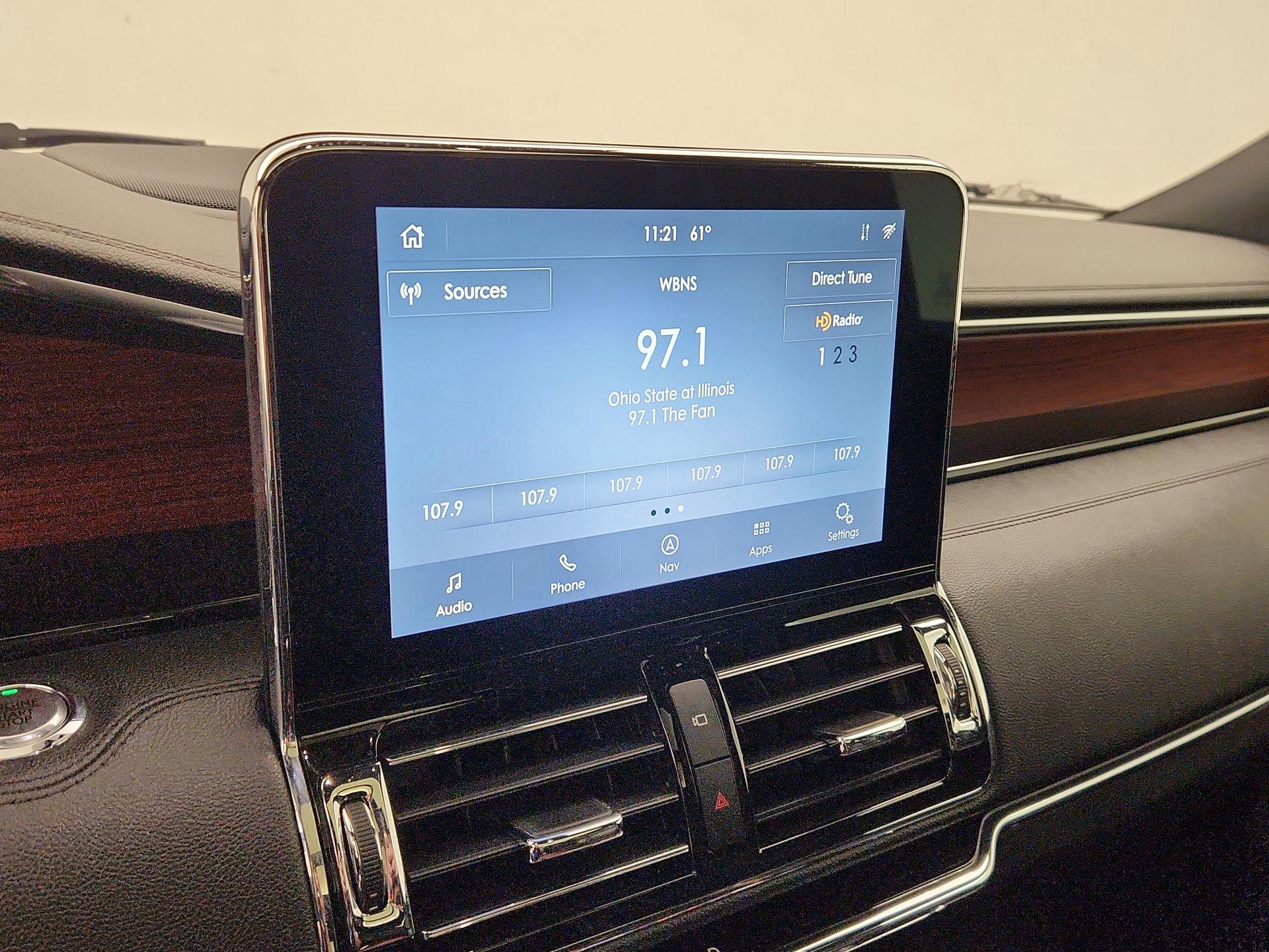 Thumbnail: 2020 Lincoln Navigator - 16