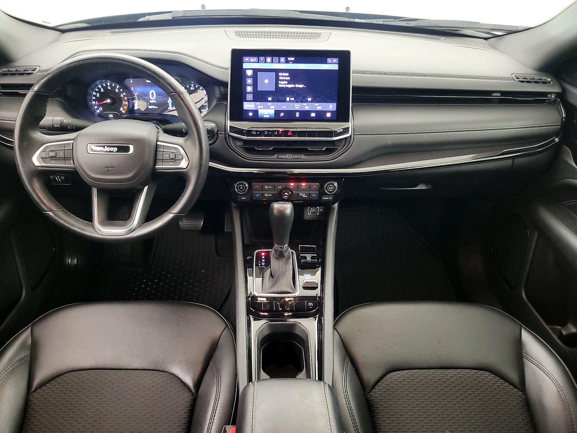 Thumbnail: 2022 Jeep Compass - 9