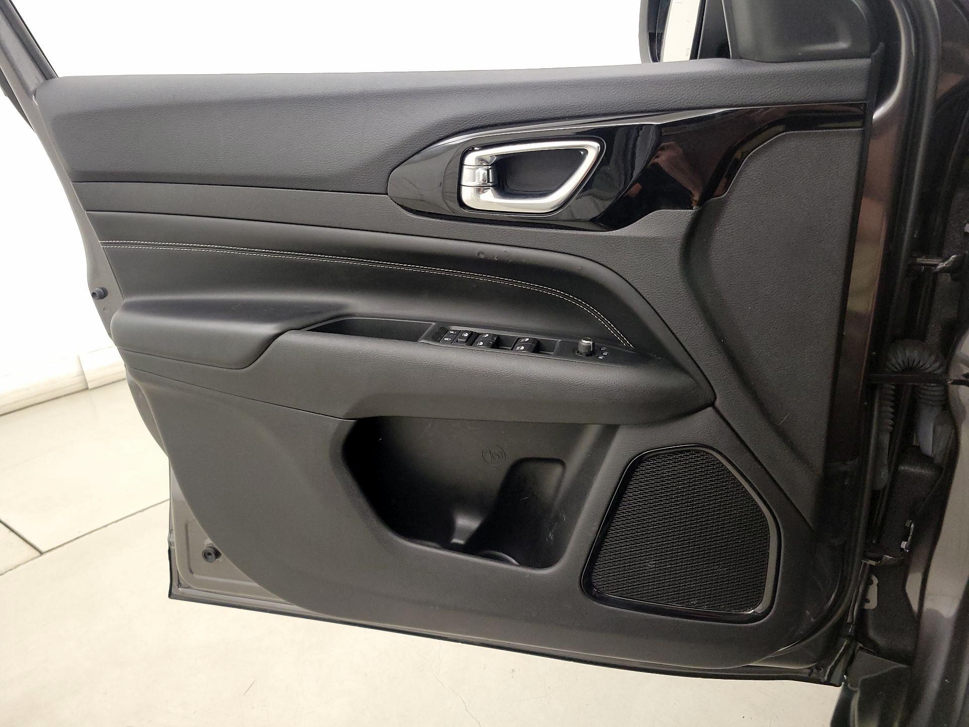 Thumbnail: 2022 Jeep Compass - 12