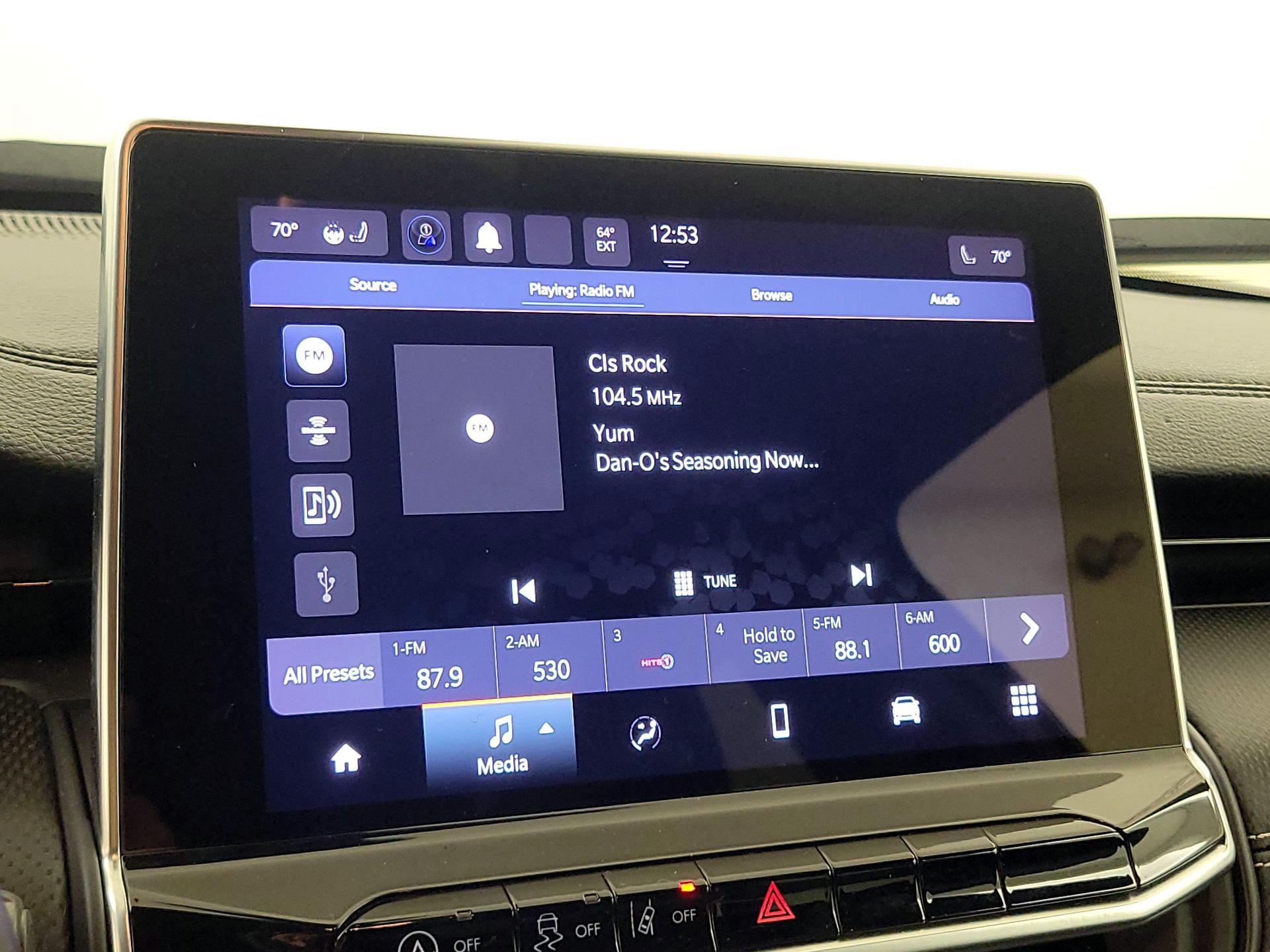 Thumbnail: 2022 Jeep Compass - 15