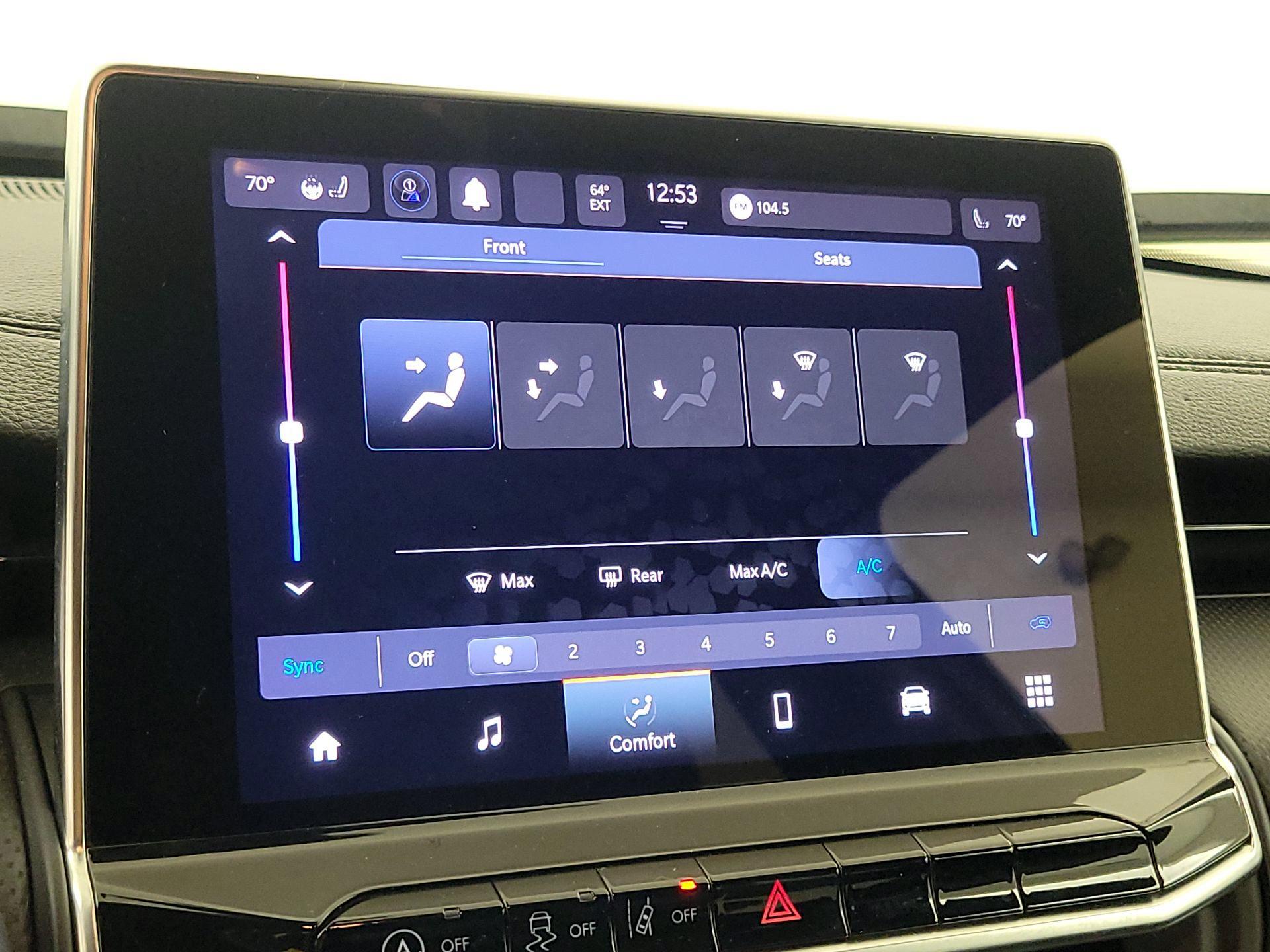 Thumbnail: 2022 Jeep Compass - 16