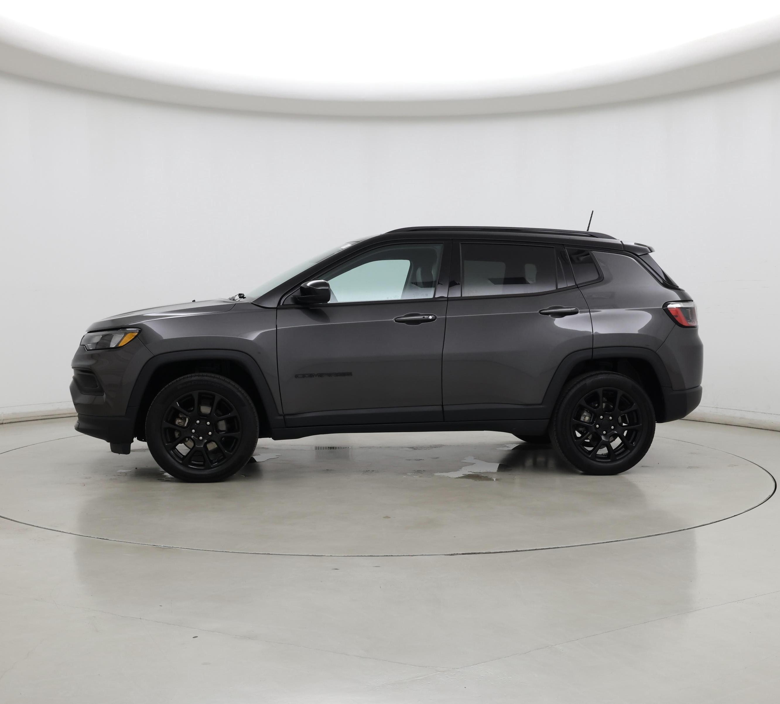 Thumbnail: 2022 Jeep Compass - 3