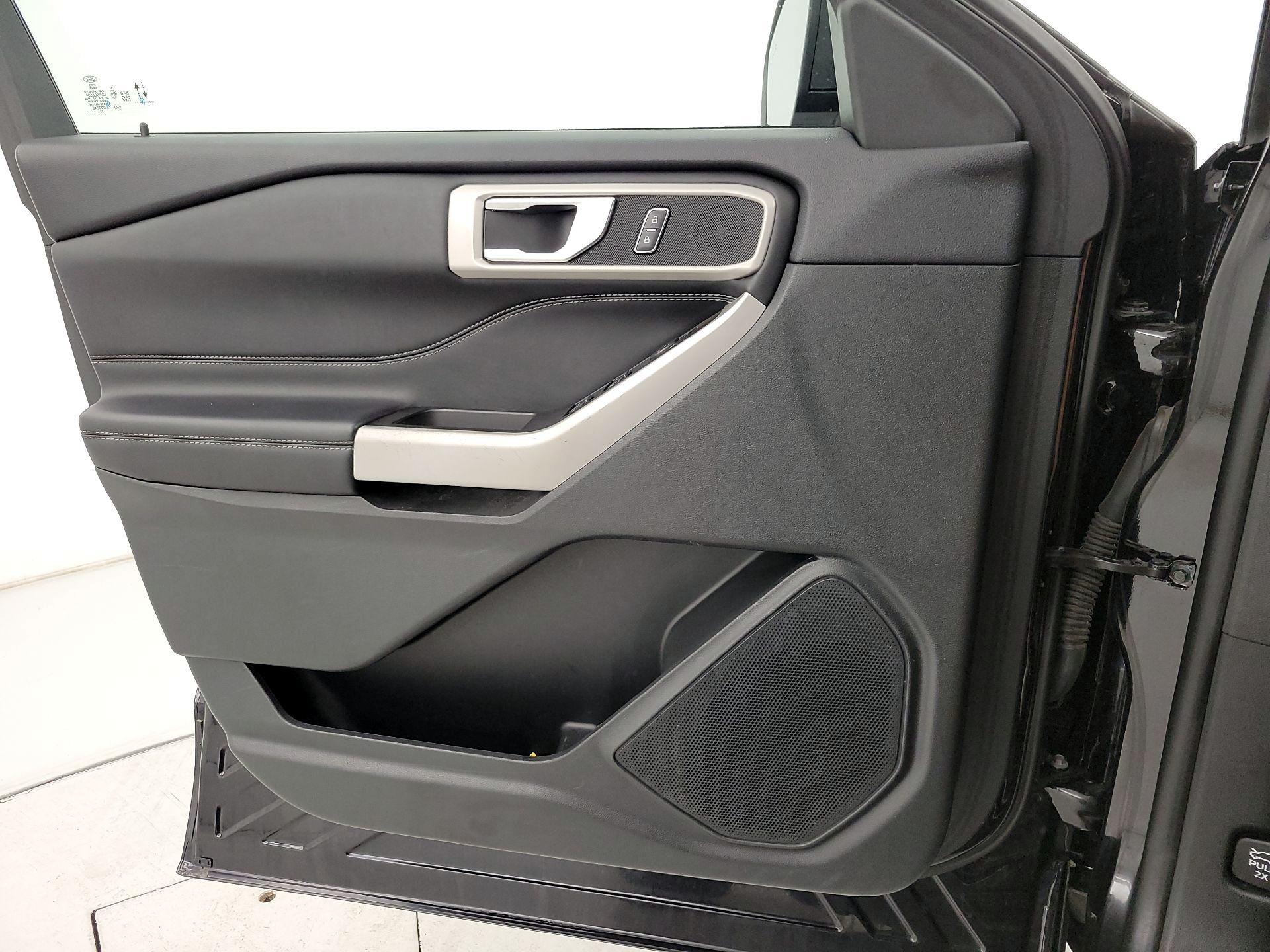 Thumbnail: 2022 Ford Explorer - 12