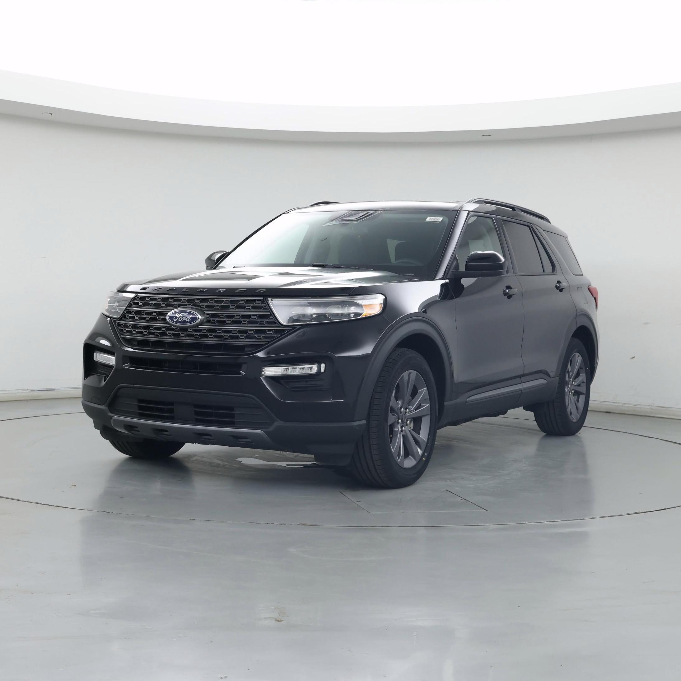 Thumbnail: 2022 Ford Explorer - 4