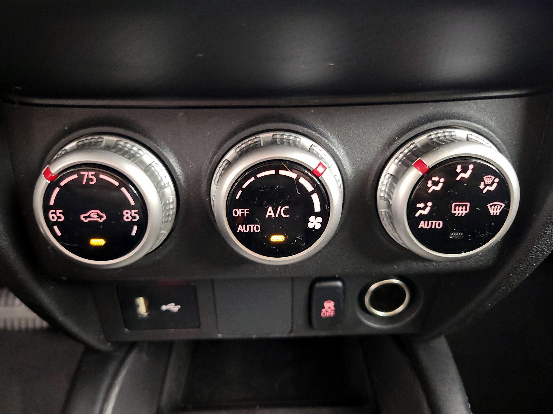 Thumbnail: 2022 Mitsubishi Outlander Sport - 16