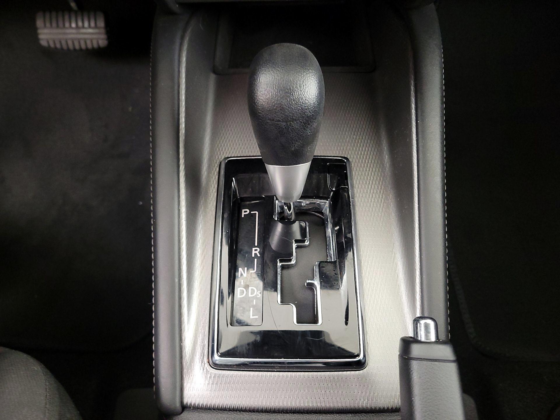 Thumbnail: 2022 Mitsubishi Outlander Sport - 17