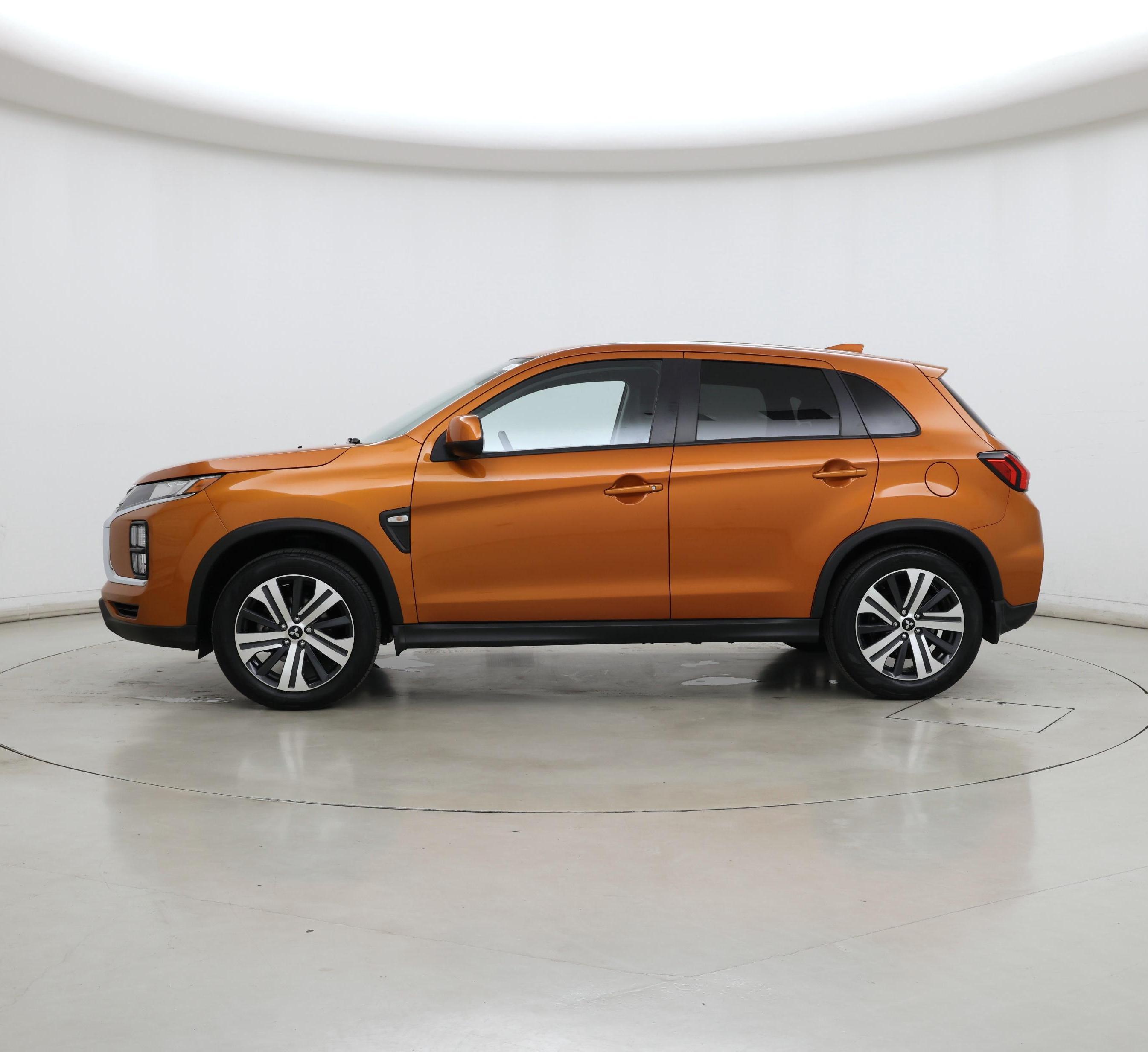 Thumbnail: 2022 Mitsubishi Outlander Sport - 3