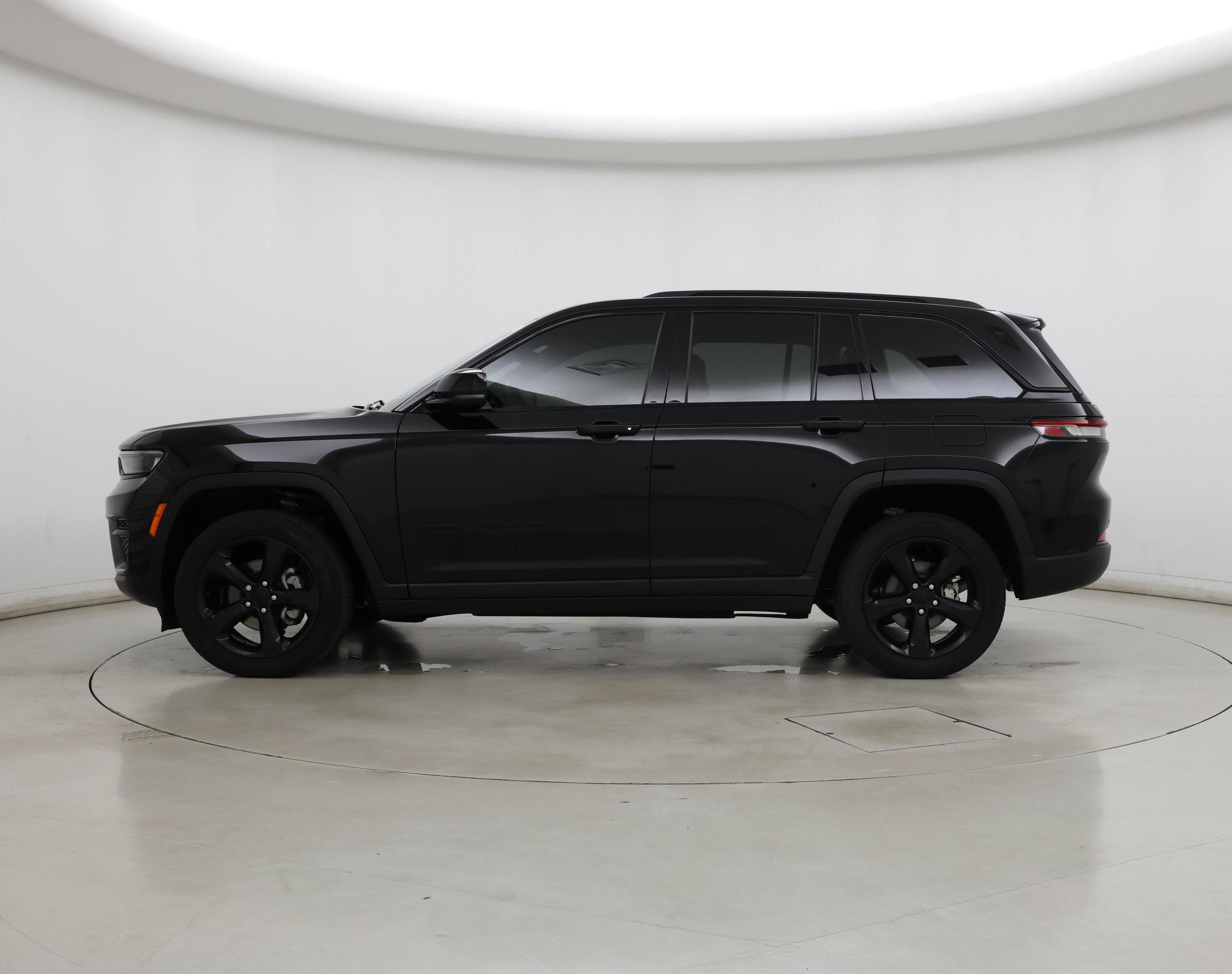 Thumbnail: 2022 Jeep Grand Cherokee - 3