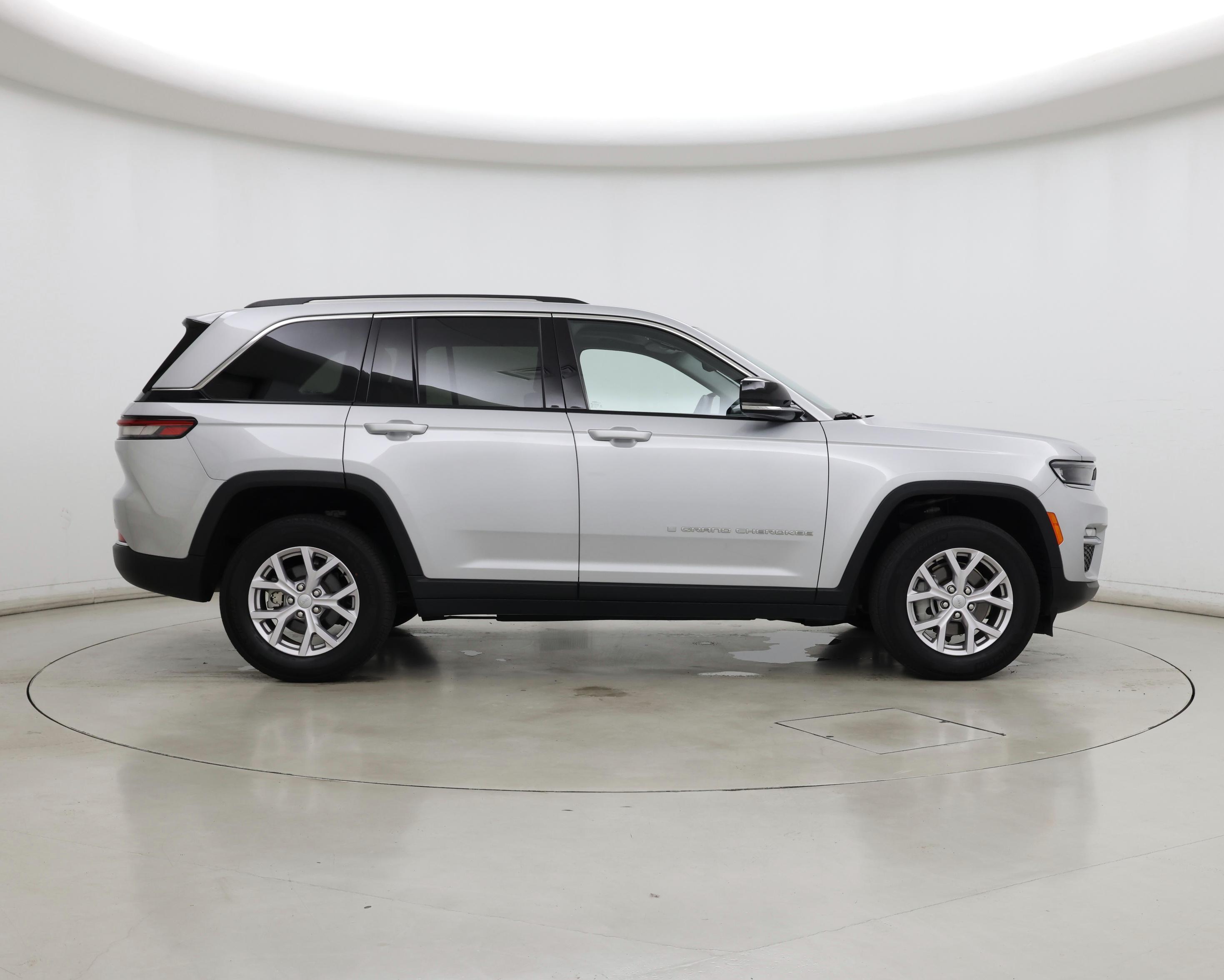 Thumbnail: 2022 Jeep Grand Cherokee - 7