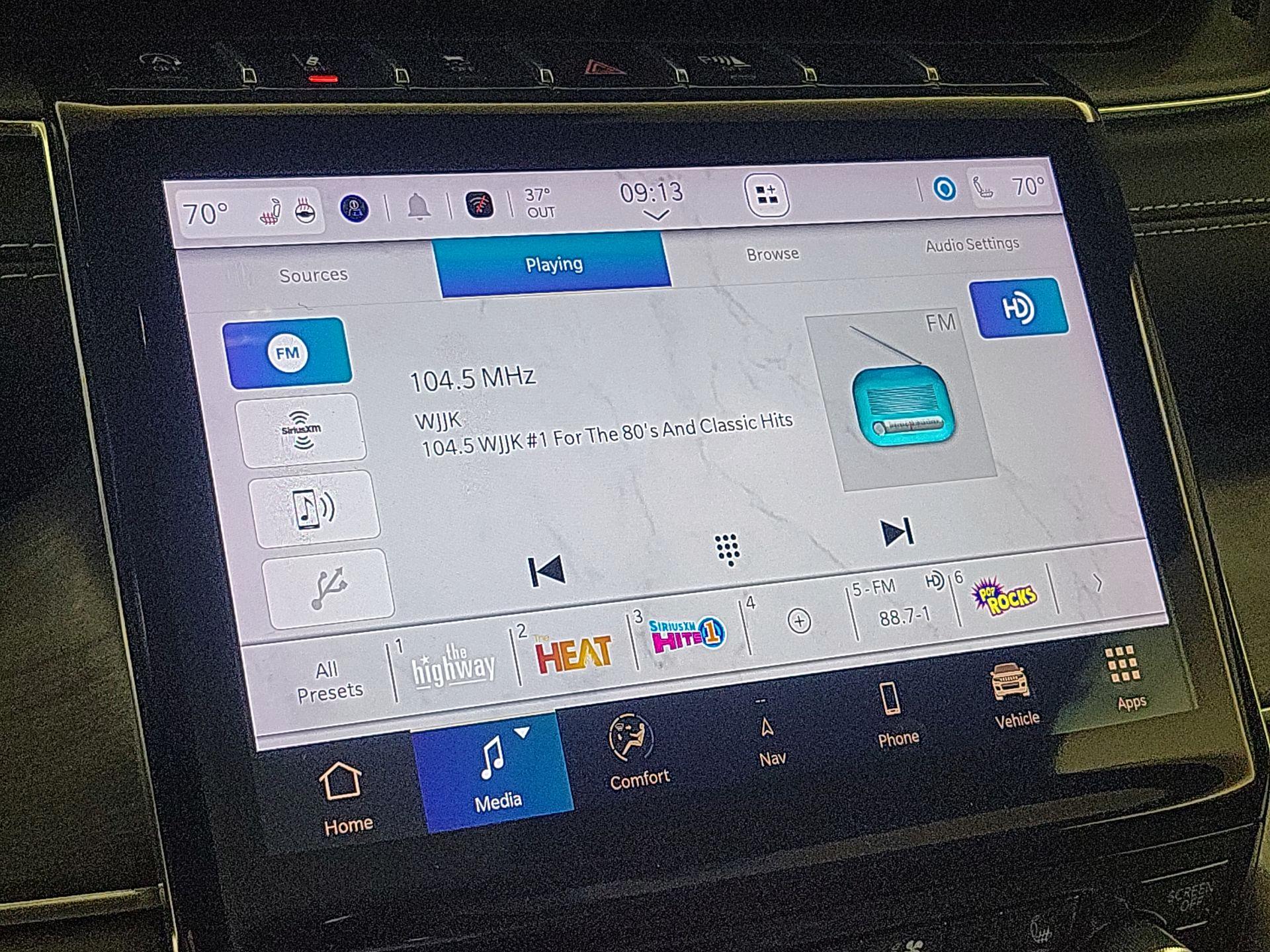 Thumbnail: 2022 Jeep Grand Cherokee - 16