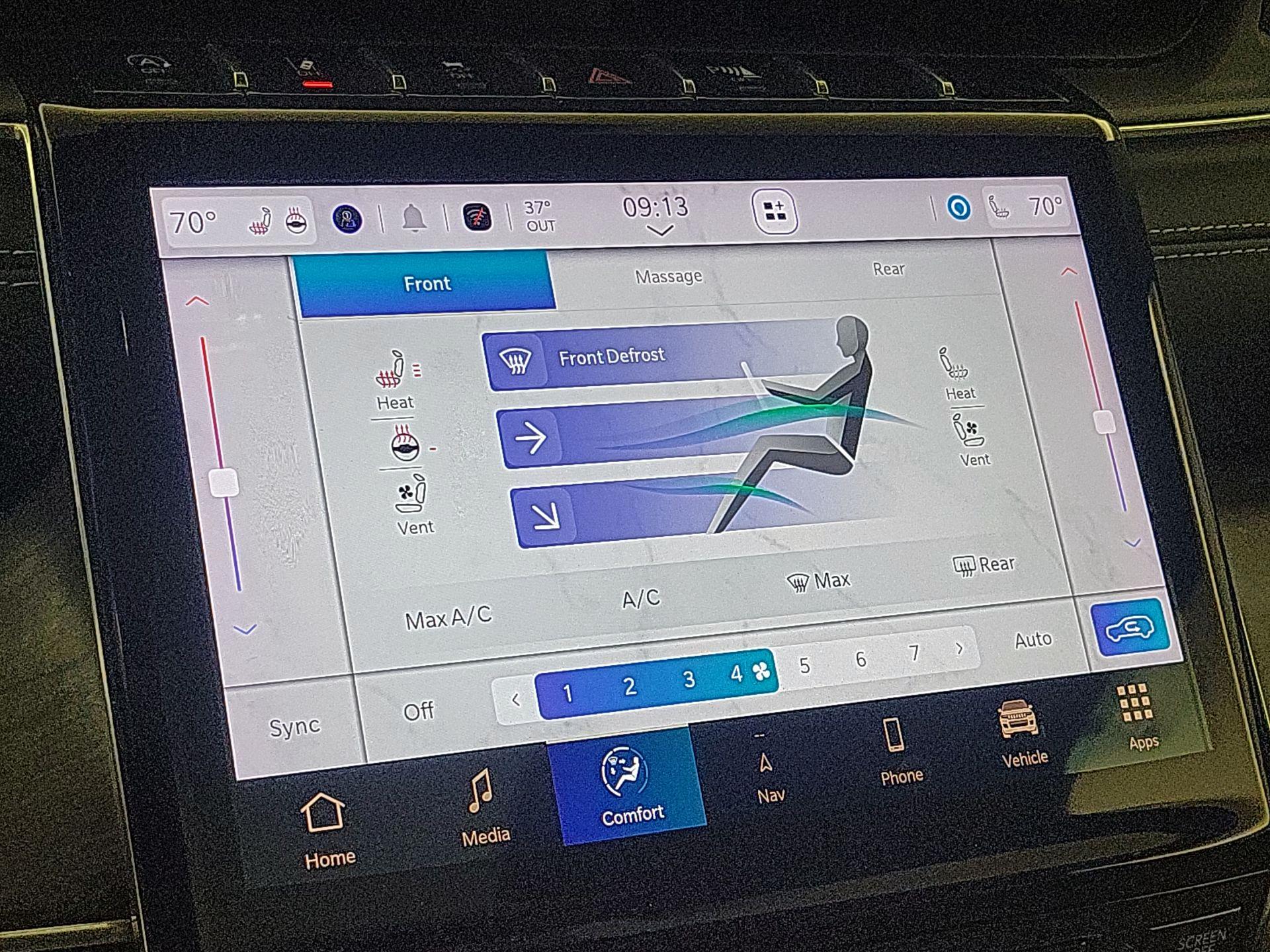 Thumbnail: 2022 Jeep Grand Cherokee - 17