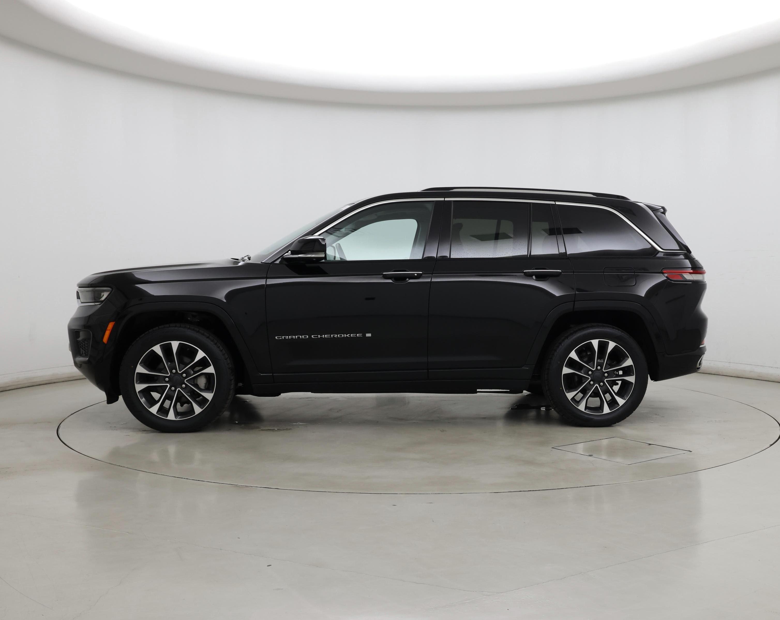 Thumbnail: 2022 Jeep Grand Cherokee - 3