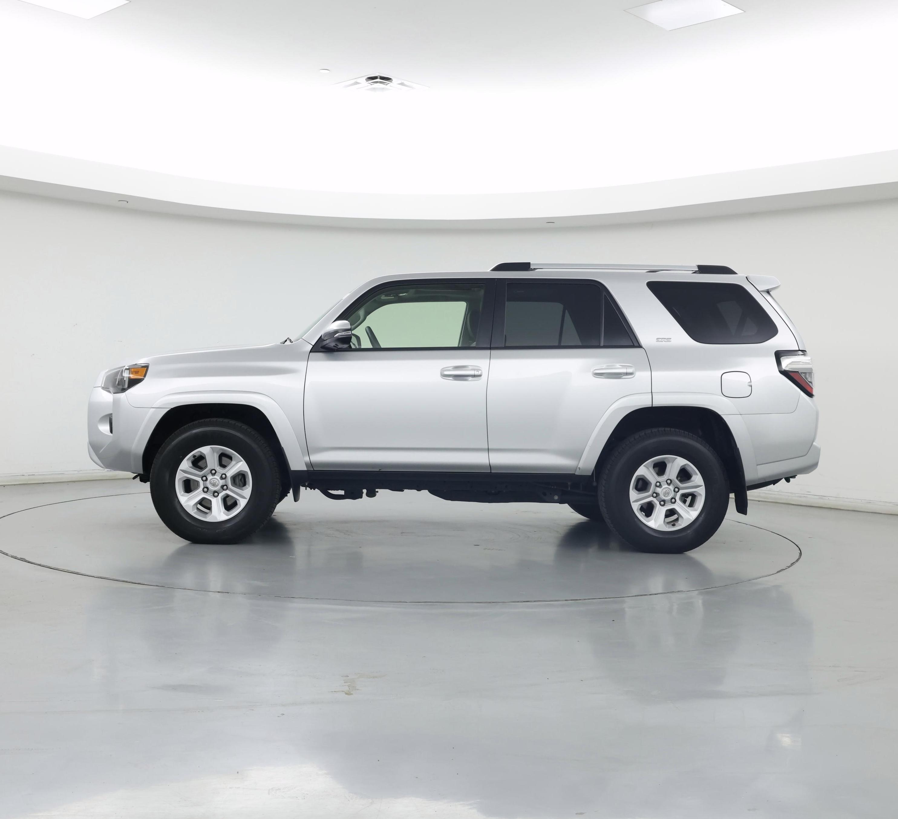 Thumbnail: 2022 Toyota 4Runner - 3