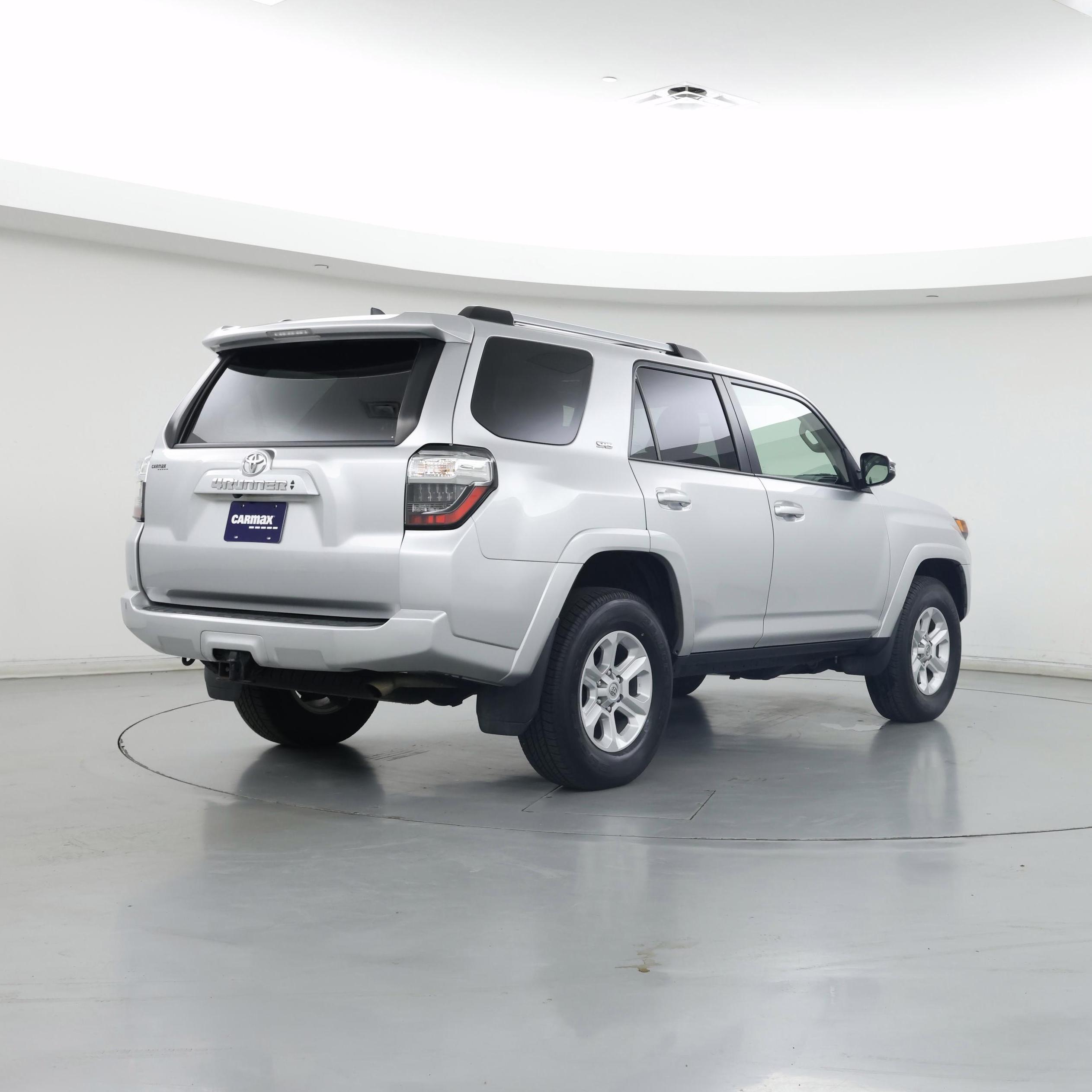 Thumbnail: 2022 Toyota 4Runner - 8