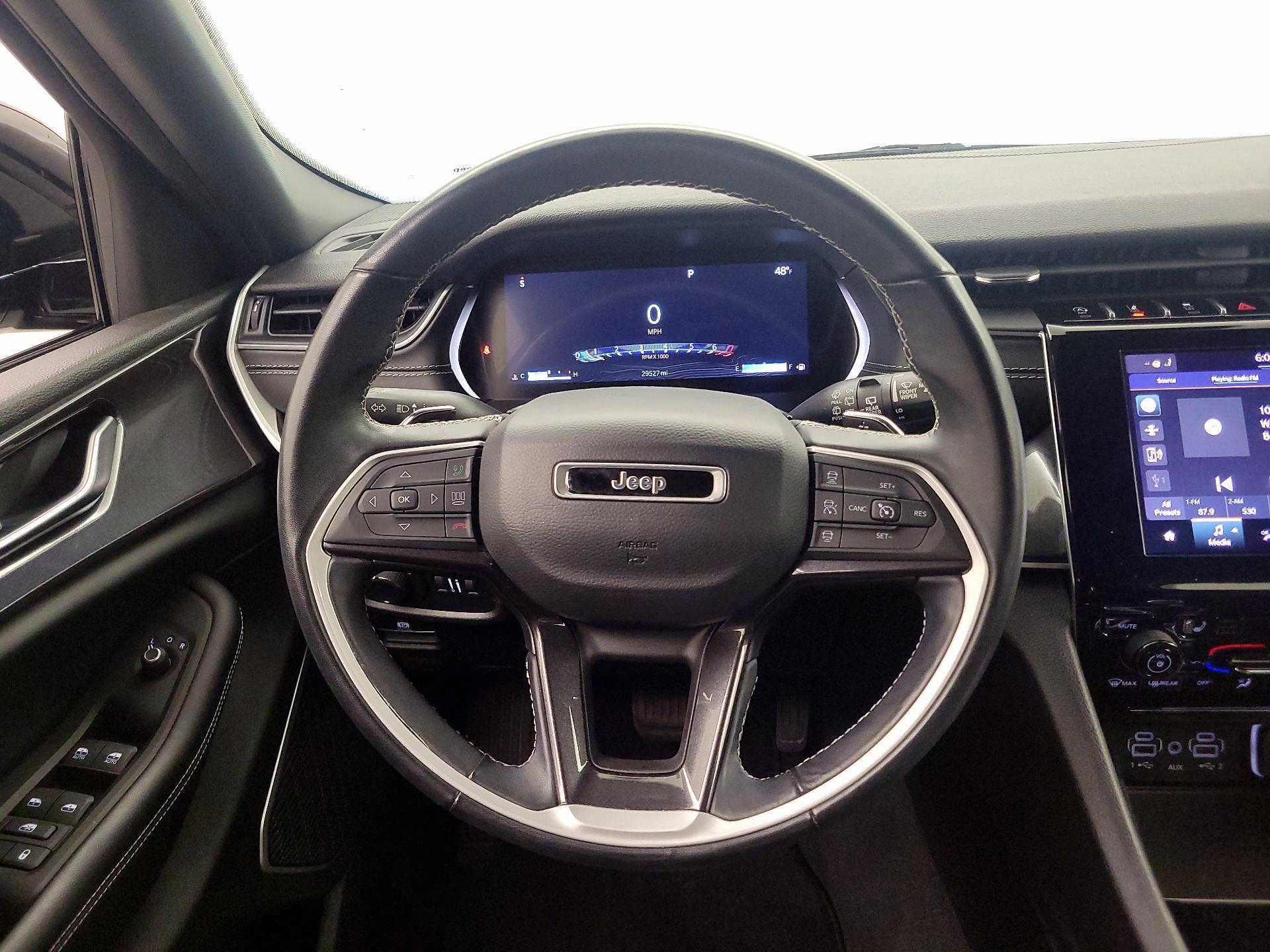 Thumbnail: 2022 Jeep Grand Cherokee - 10