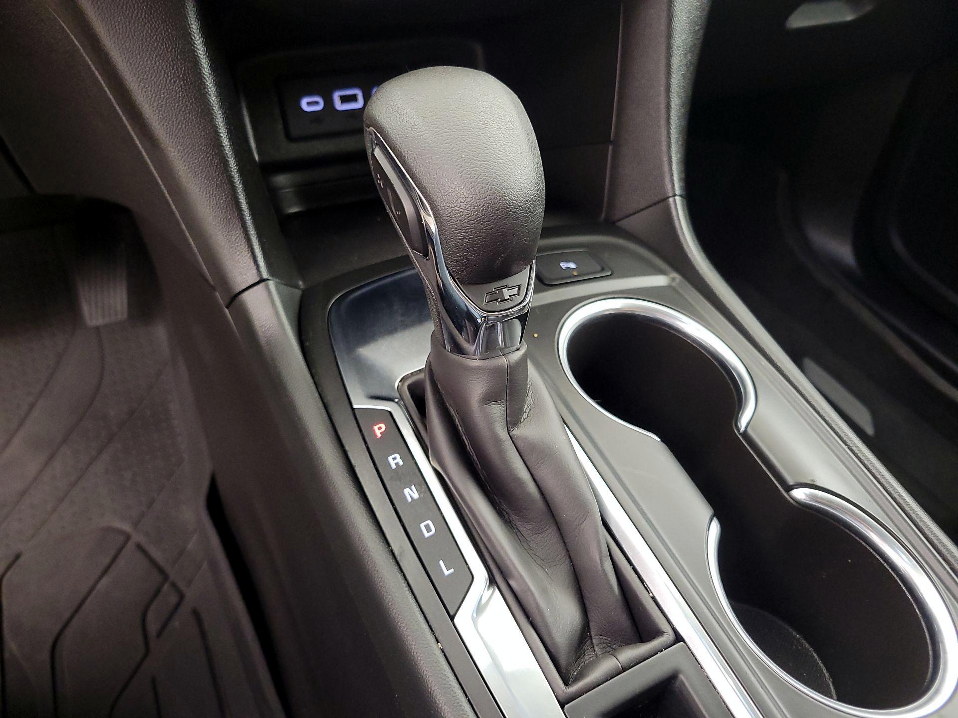 Thumbnail: 2022 Chevrolet Equinox - 17