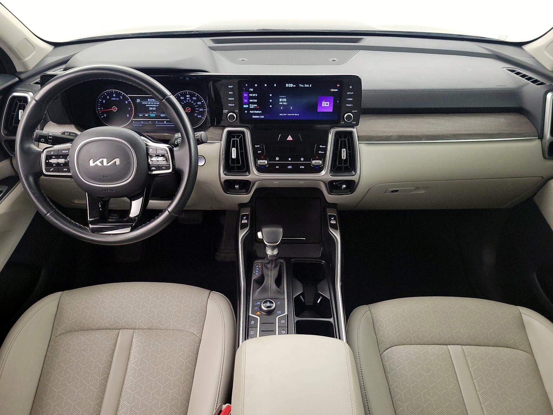 Thumbnail: 2022 Kia Sorento - 9