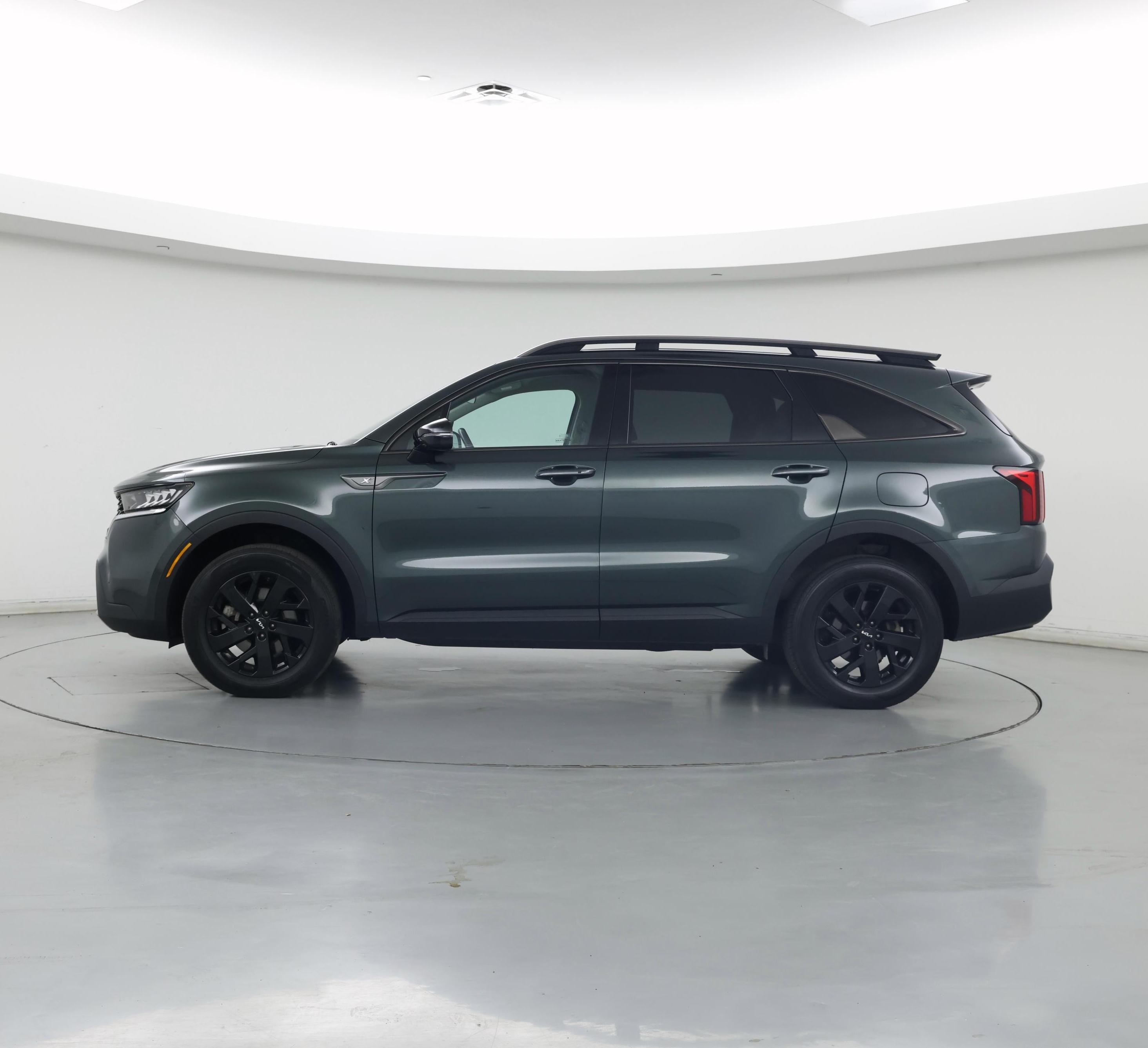Thumbnail: 2022 Kia Sorento - 3