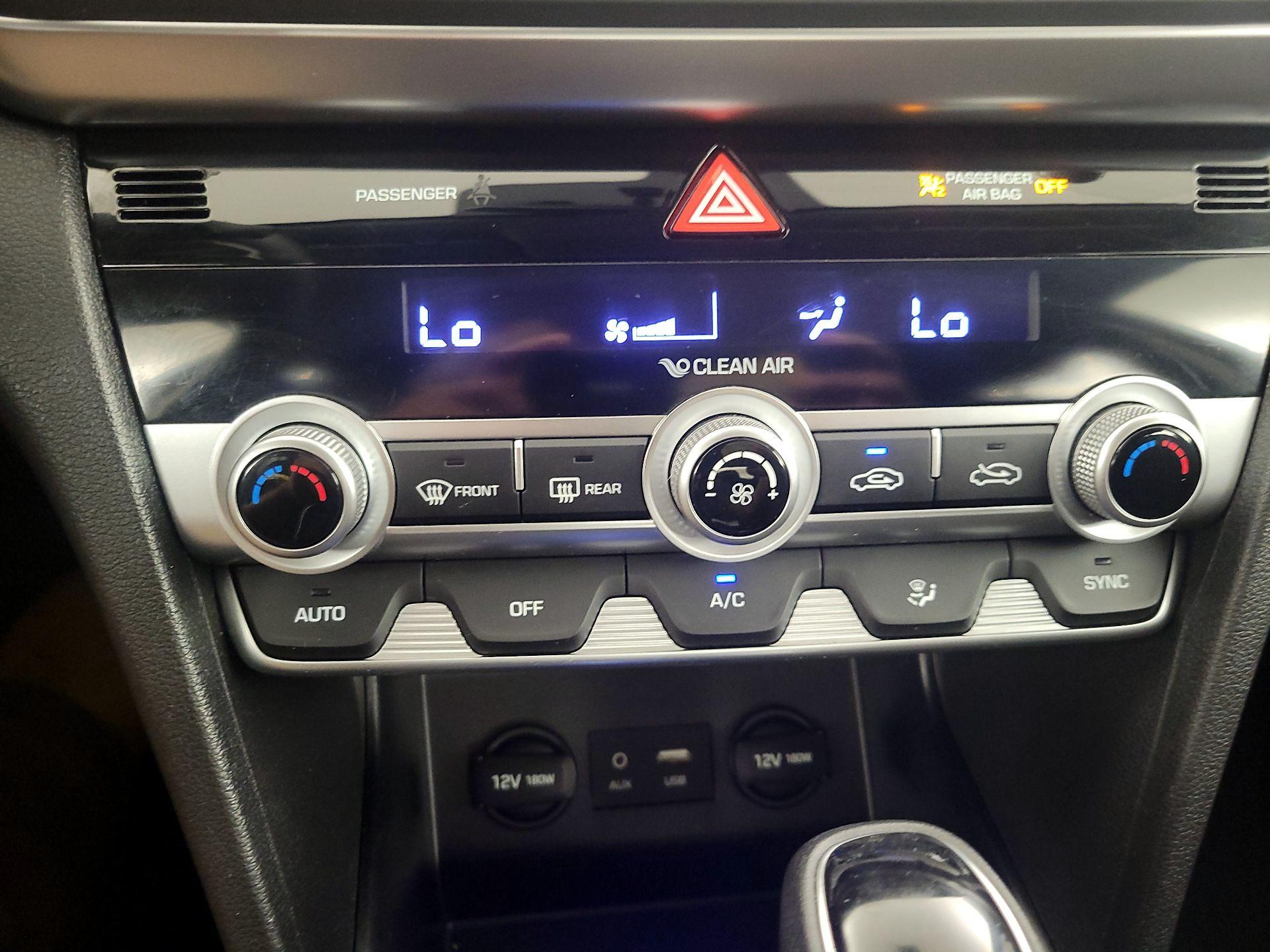 Thumbnail: 2020 Hyundai Elantra - 16