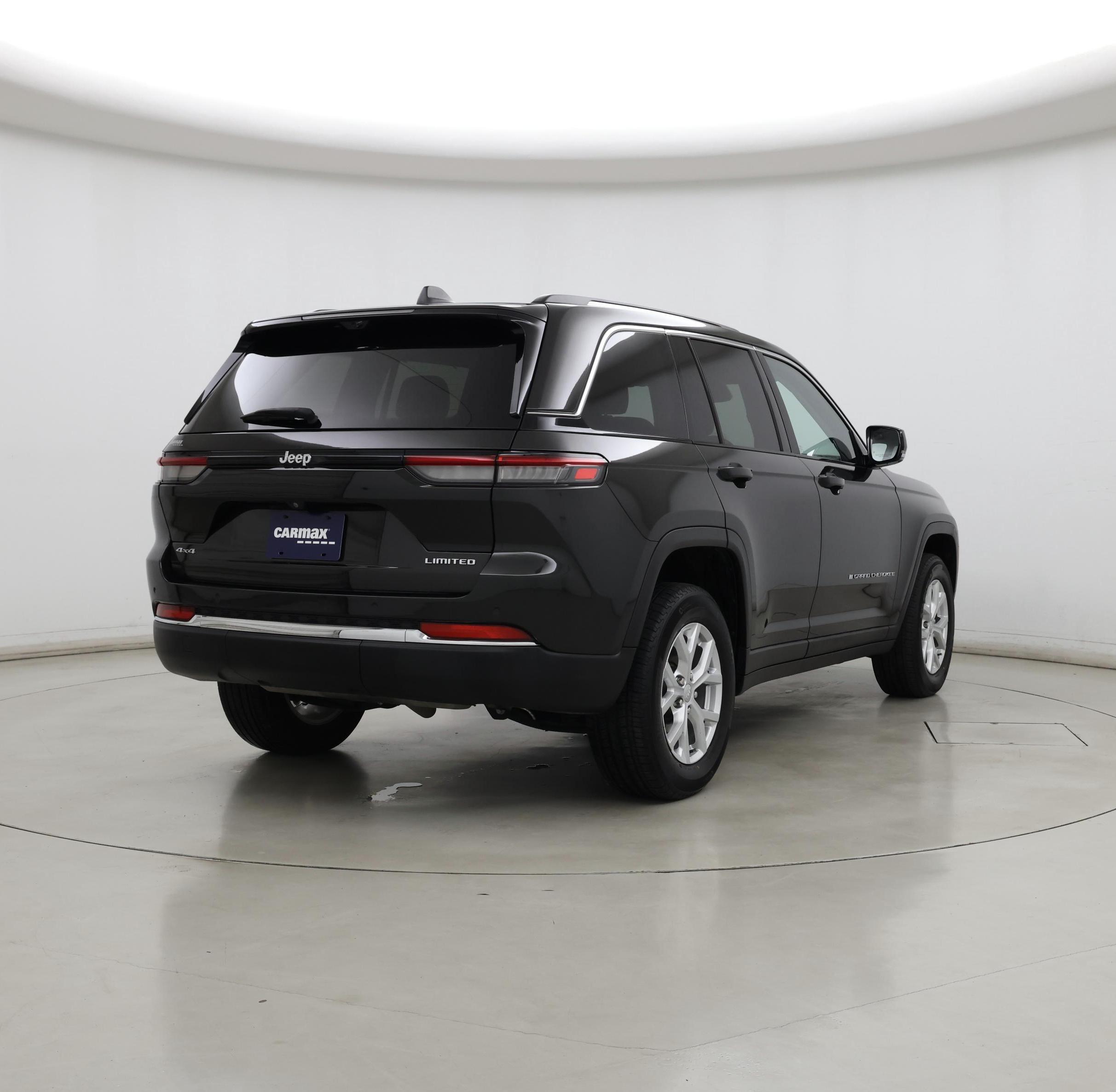 Thumbnail: 2023 Jeep Grand Cherokee - 8