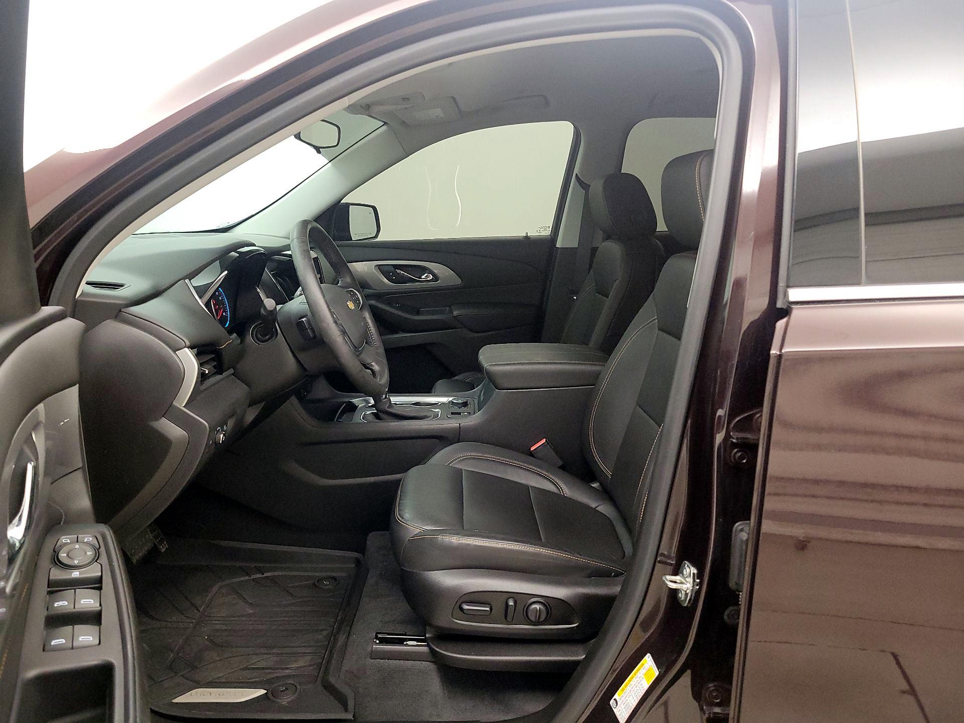 Thumbnail: 2021 Chevrolet Traverse - 11