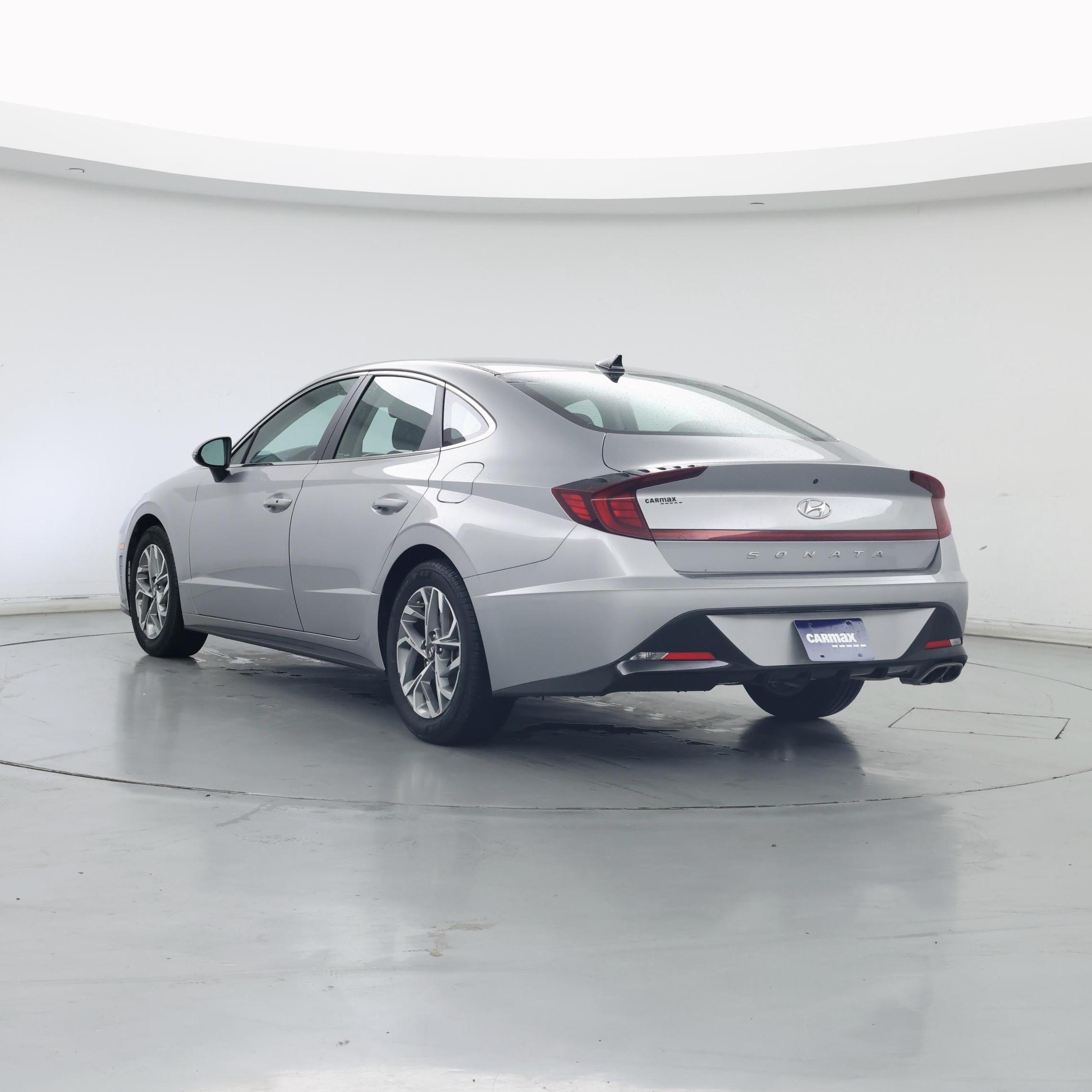 Thumbnail: 2023 Hyundai Sonata - 2