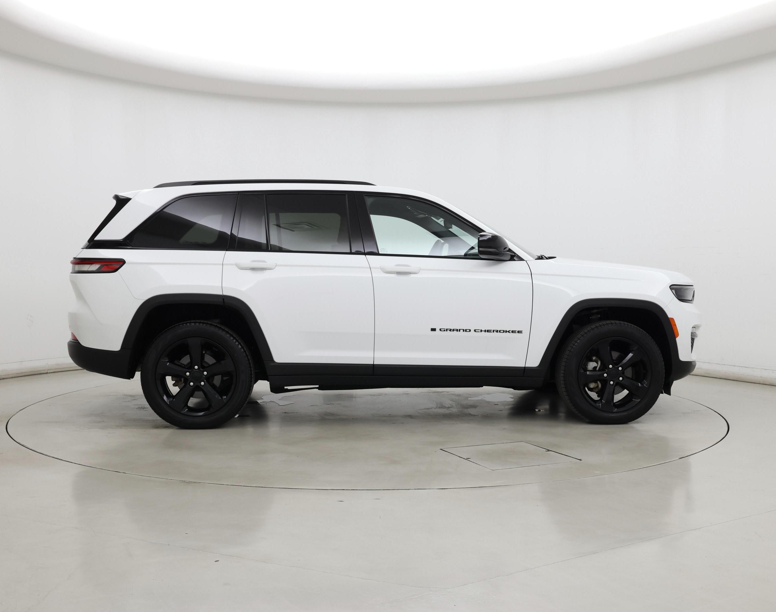 Thumbnail: 2023 Jeep Grand Cherokee - 7
