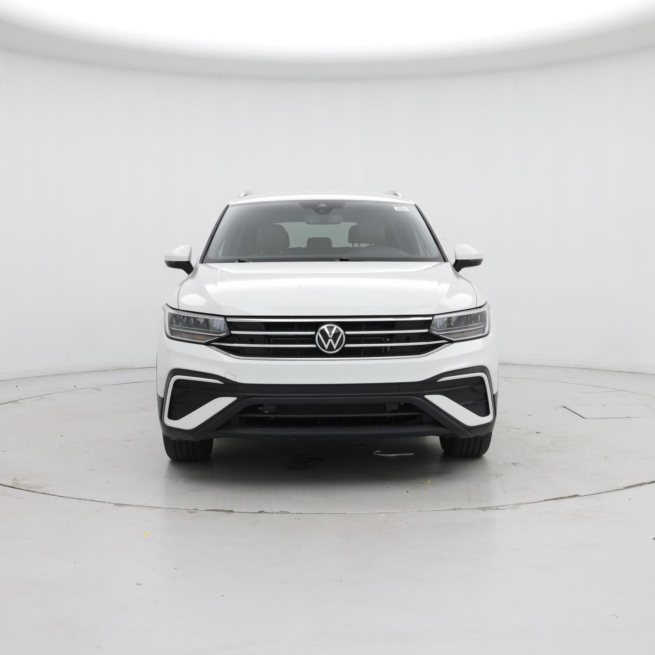 Thumbnail: 2022 Volkswagen Tiguan - 5