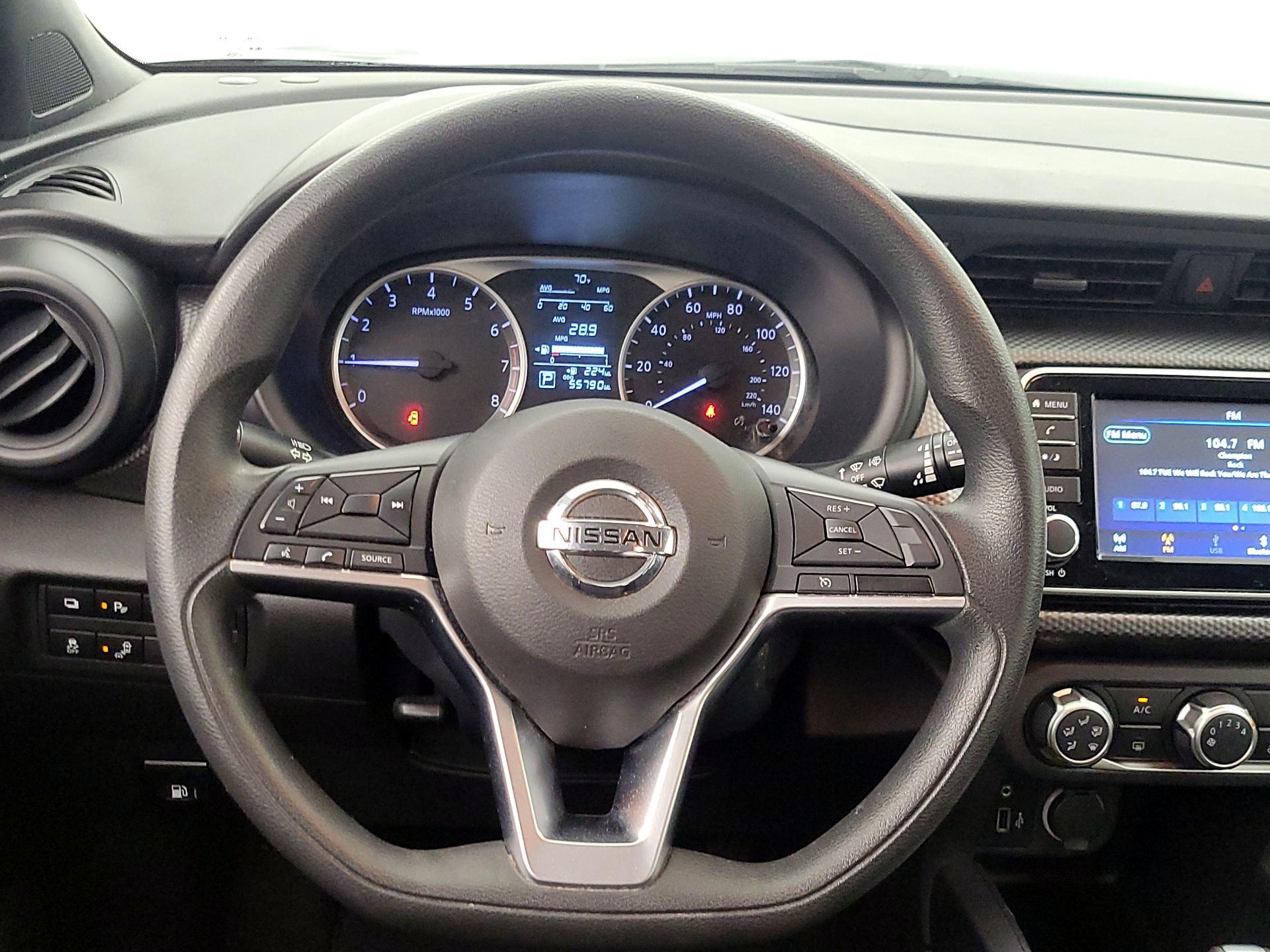 Thumbnail: 2020 Nissan Kicks - 10