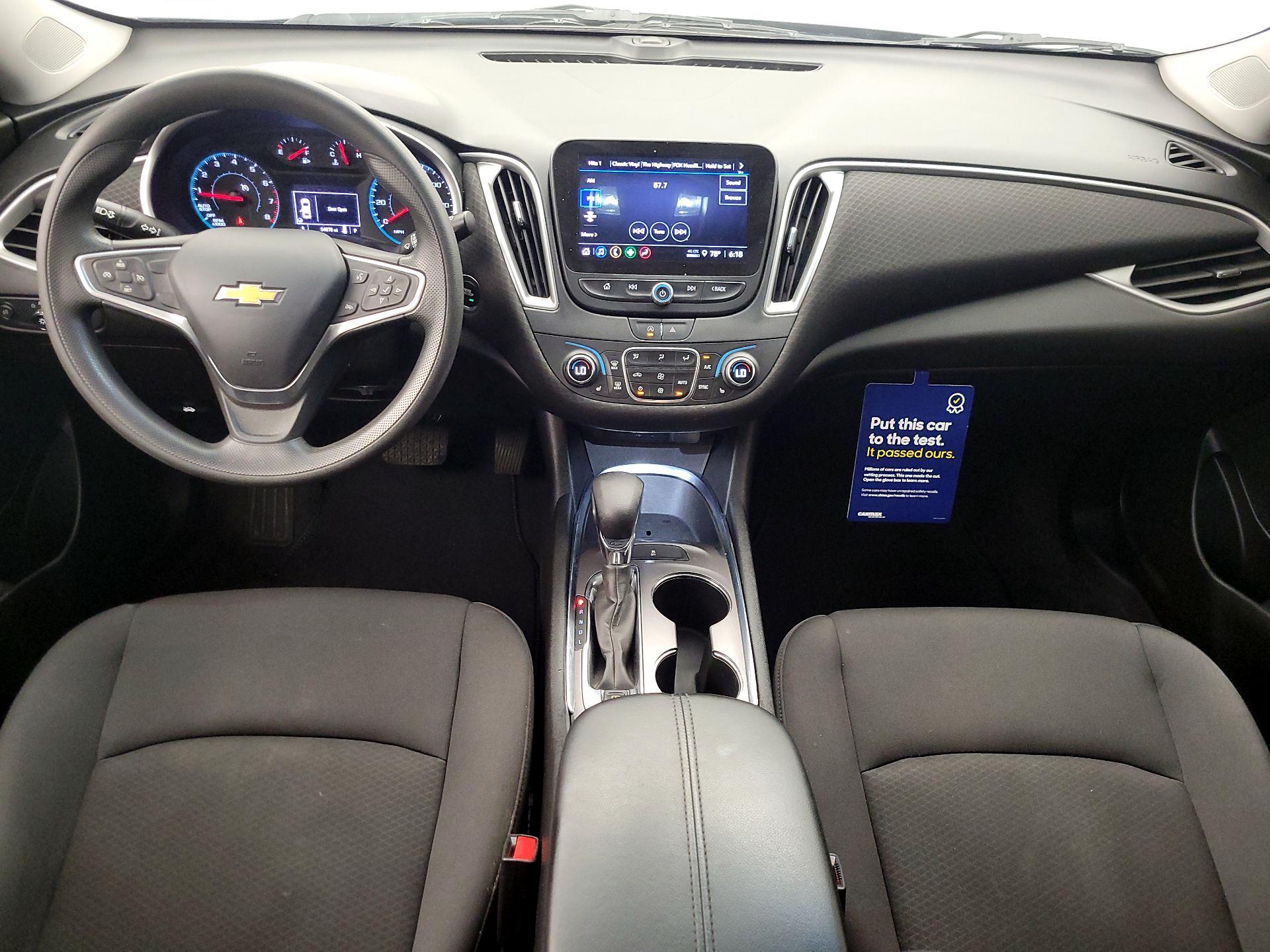 Thumbnail: 2022 Chevrolet Malibu - 9