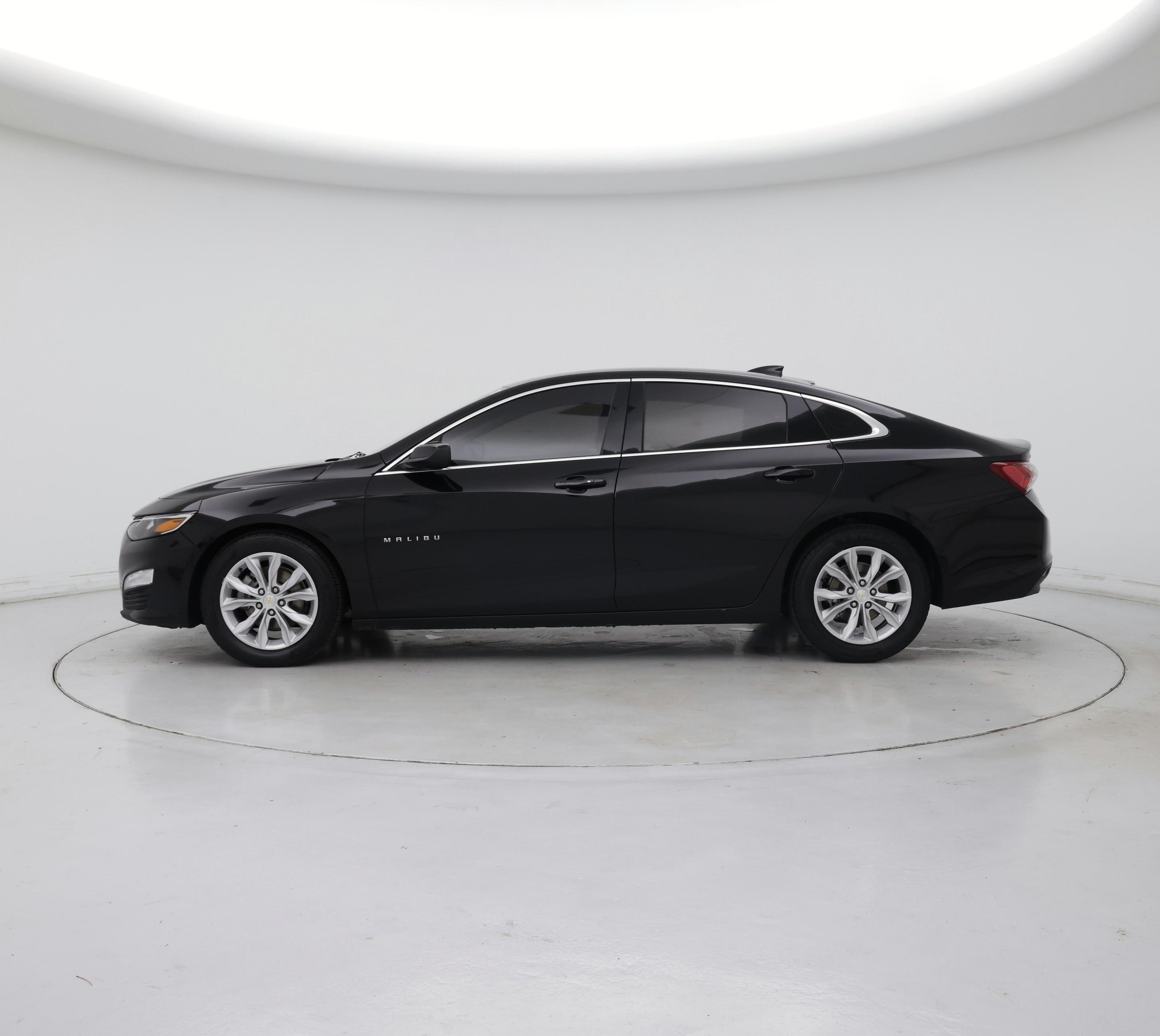 Thumbnail: 2022 Chevrolet Malibu - 3