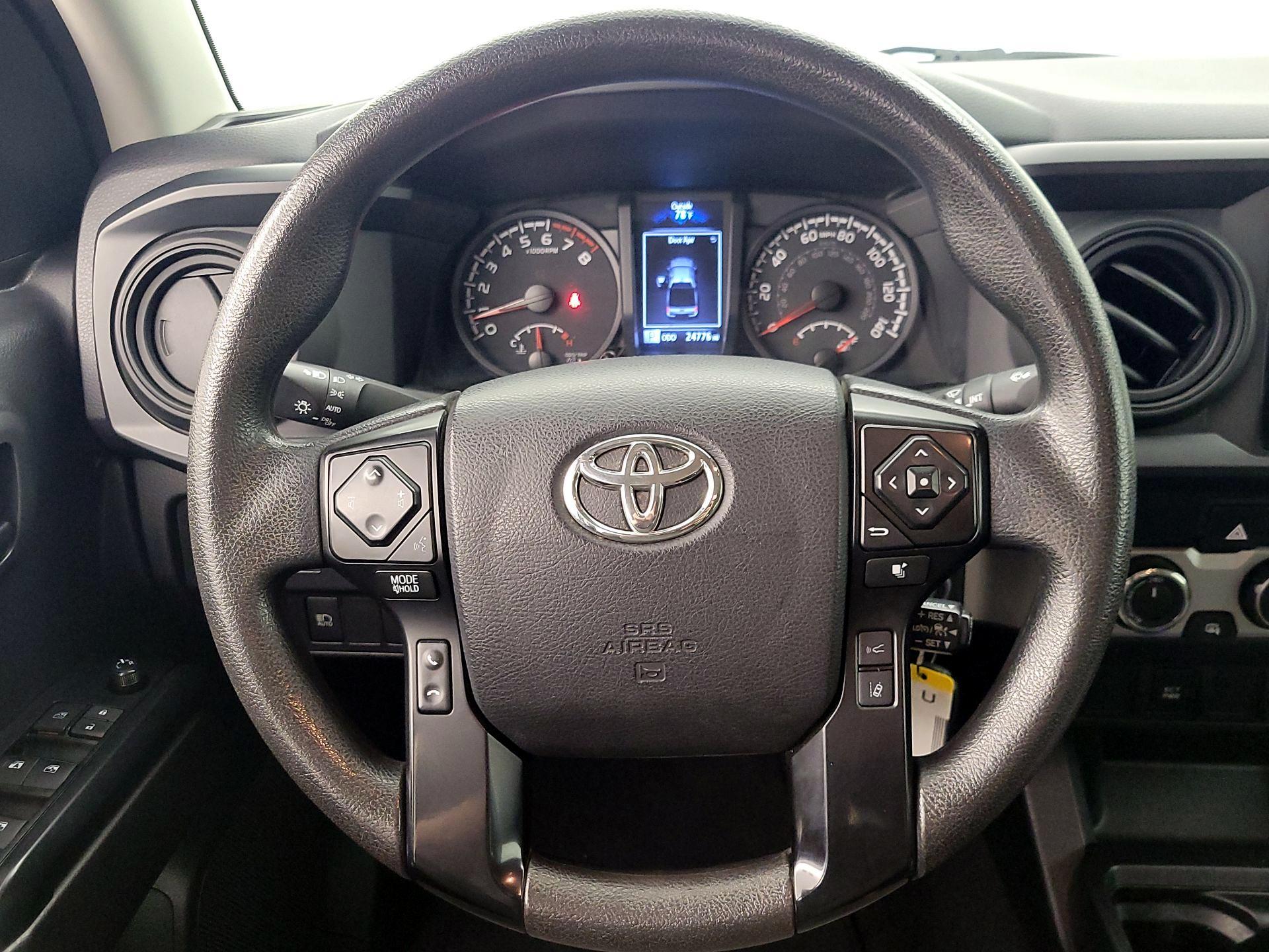 Thumbnail: 2022 Toyota Tacoma - 10