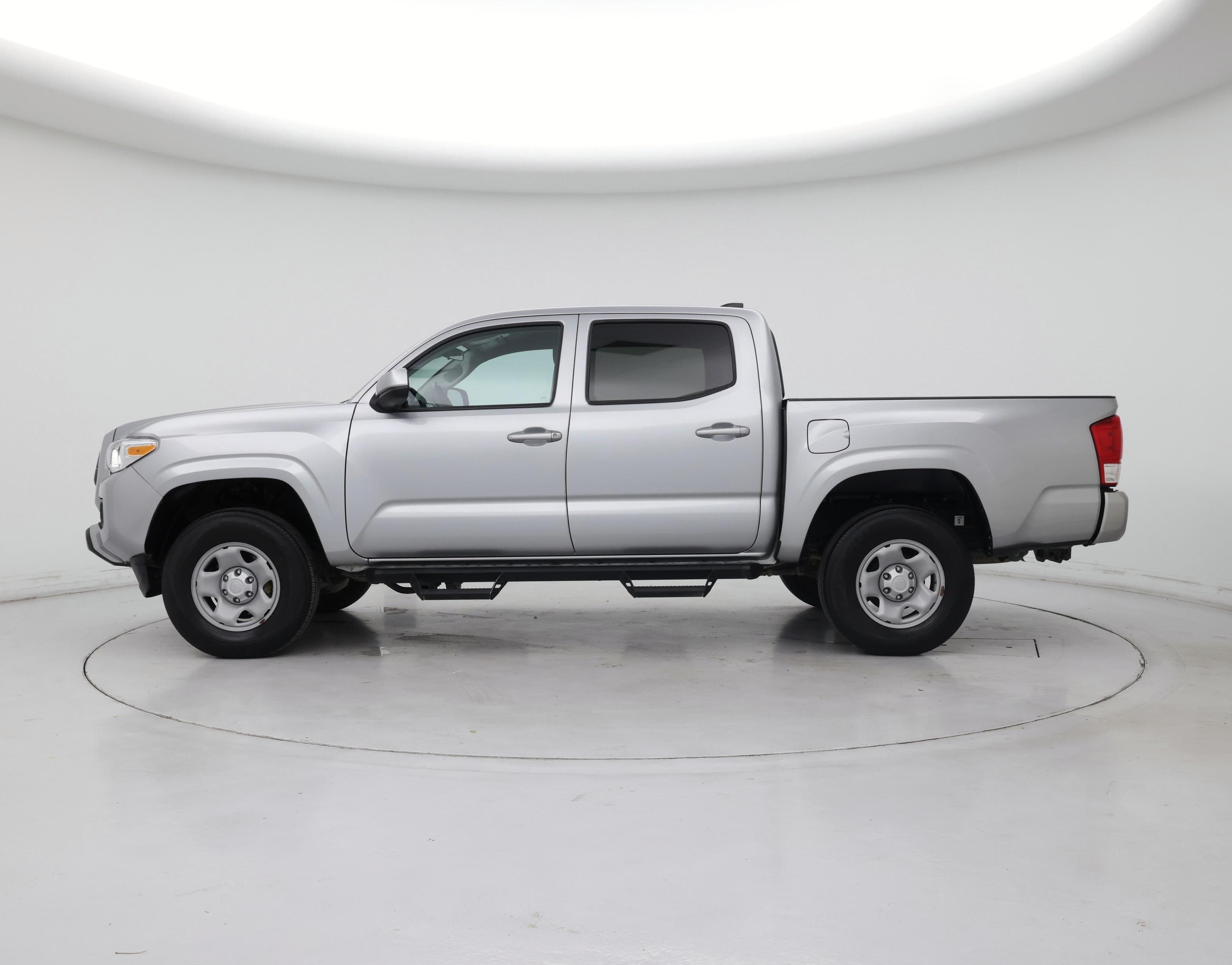 Thumbnail: 2022 Toyota Tacoma - 3