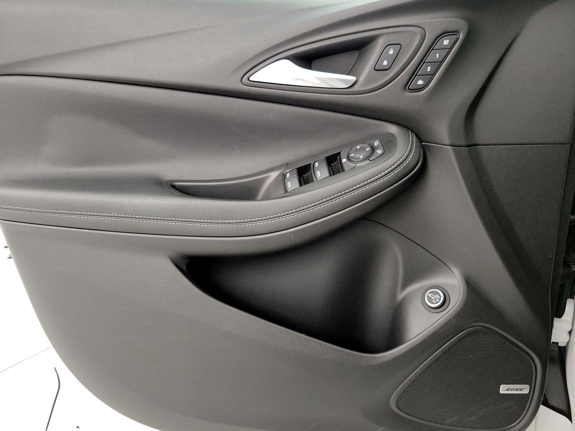 Thumbnail: 2022 Buick Encore GX - 12