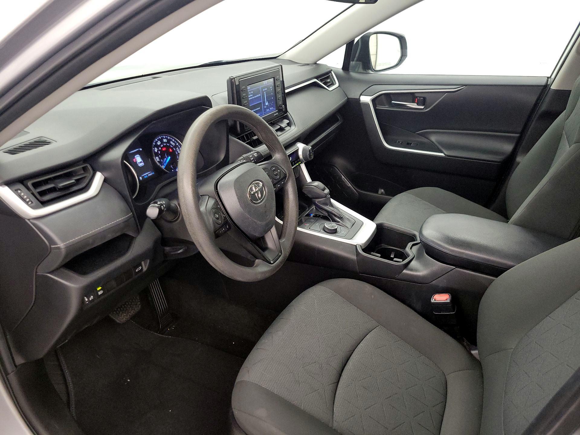 Thumbnail: 2022 Toyota RAV4 - 11